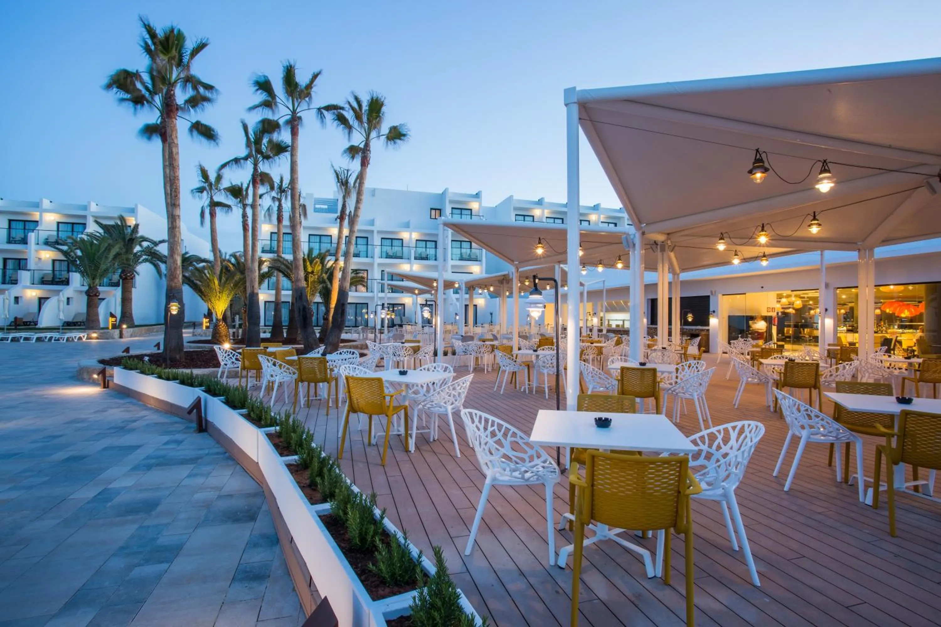 Restaurant/places to eat in Grand Palladium Select Palace Ibiza - All Inclusive