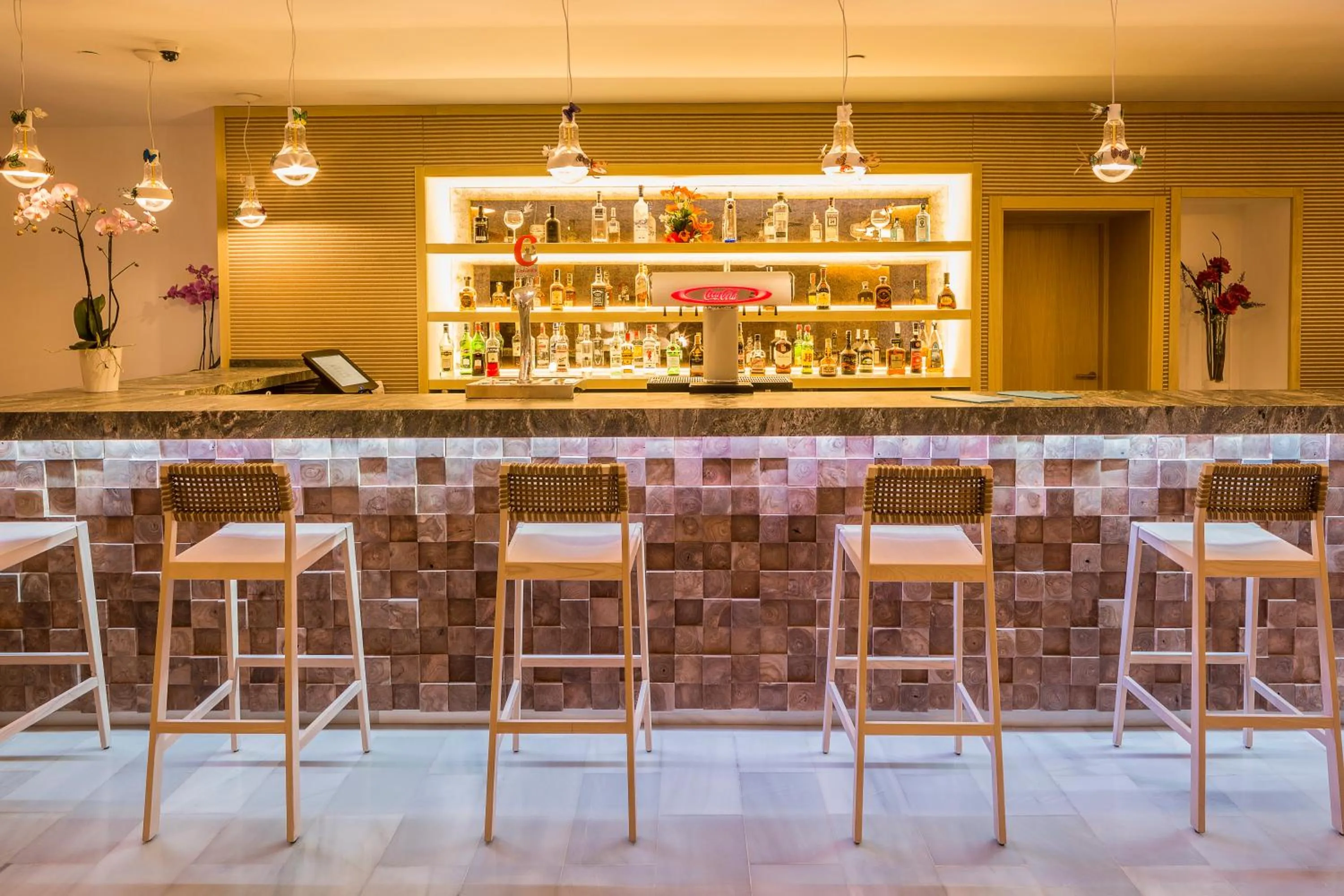 Lounge or bar in Grand Palladium Select Palace Ibiza - All Inclusive