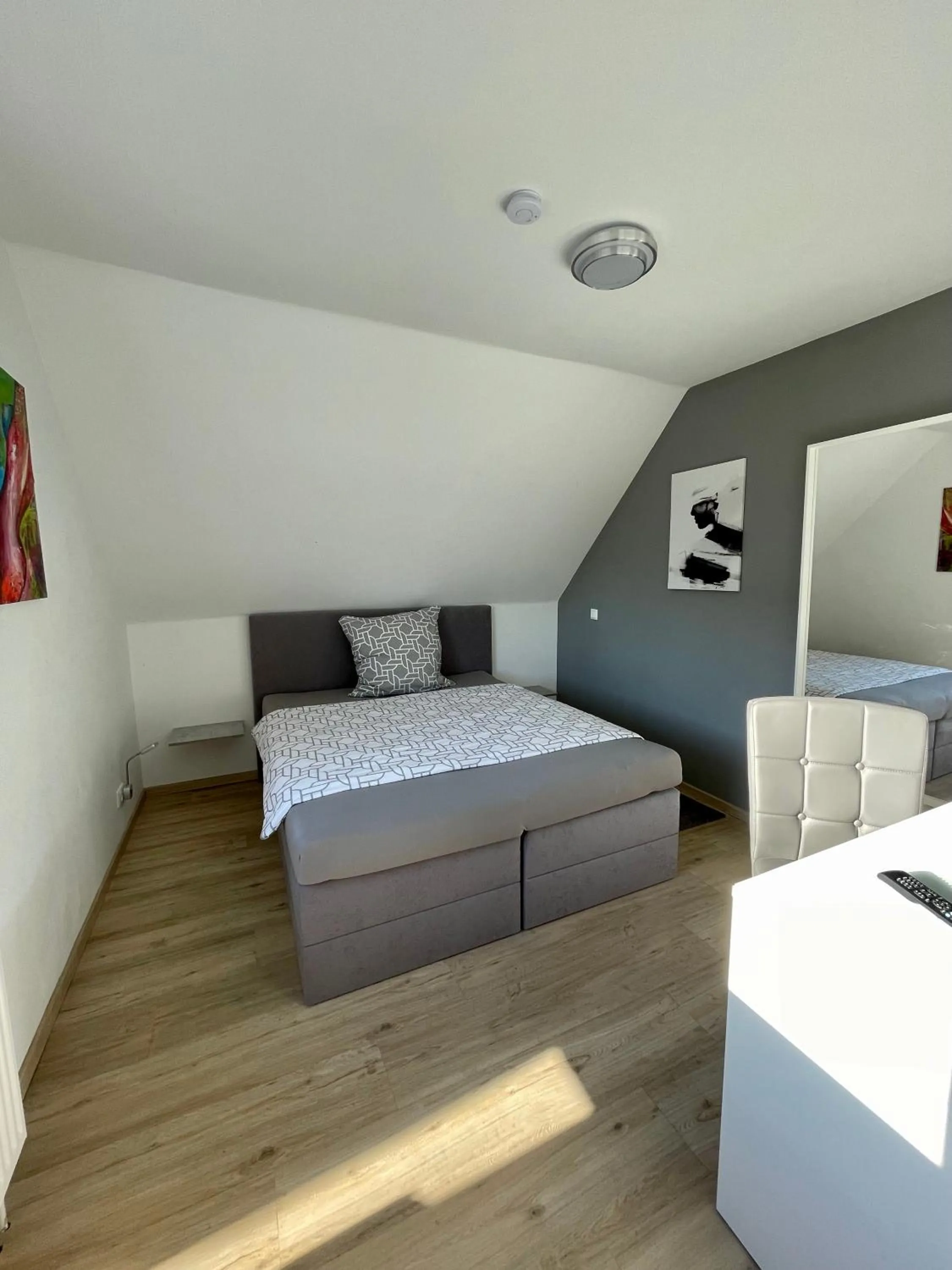 Bed in Schweier Krug