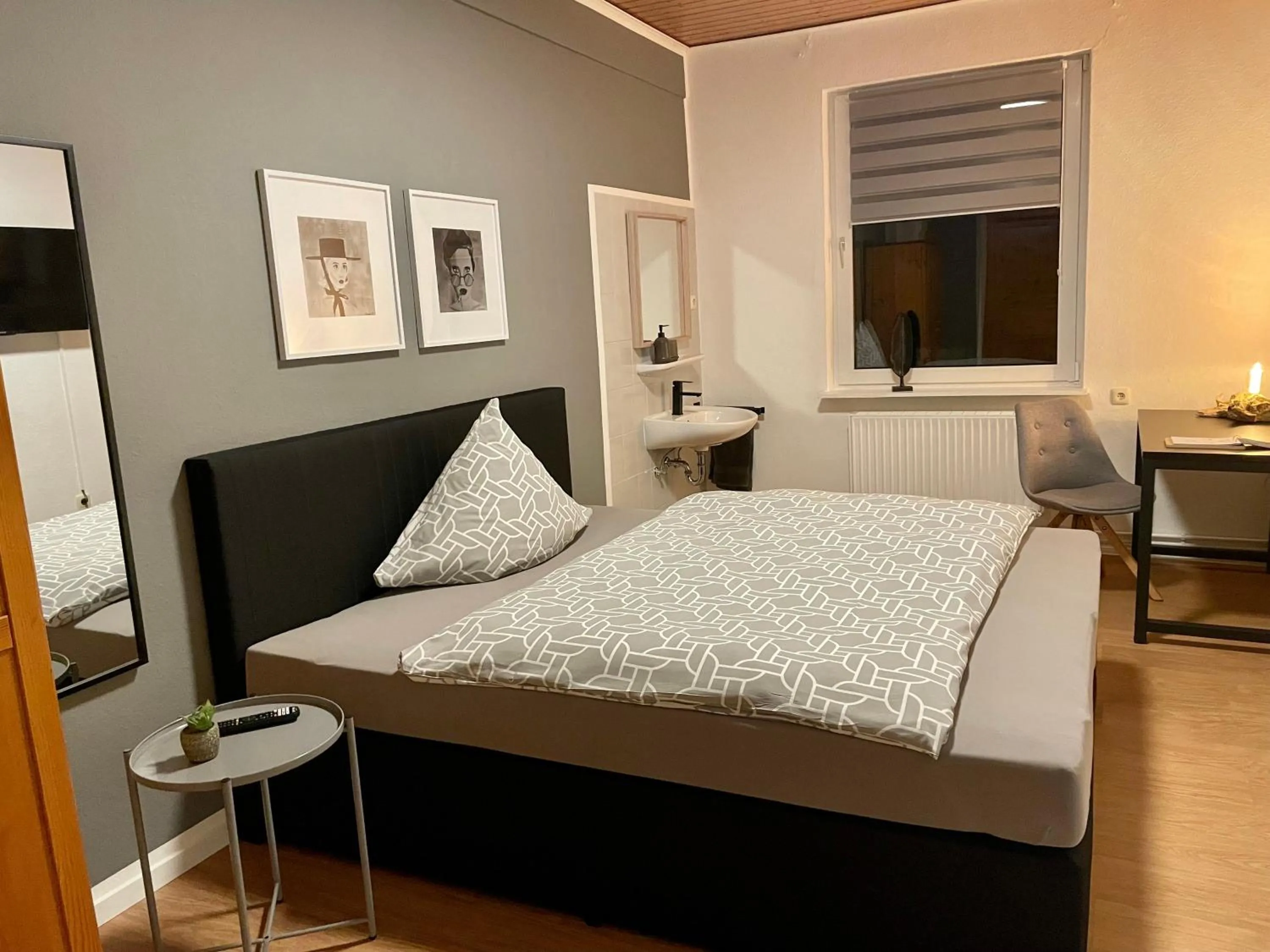 Bed in Schweier Krug