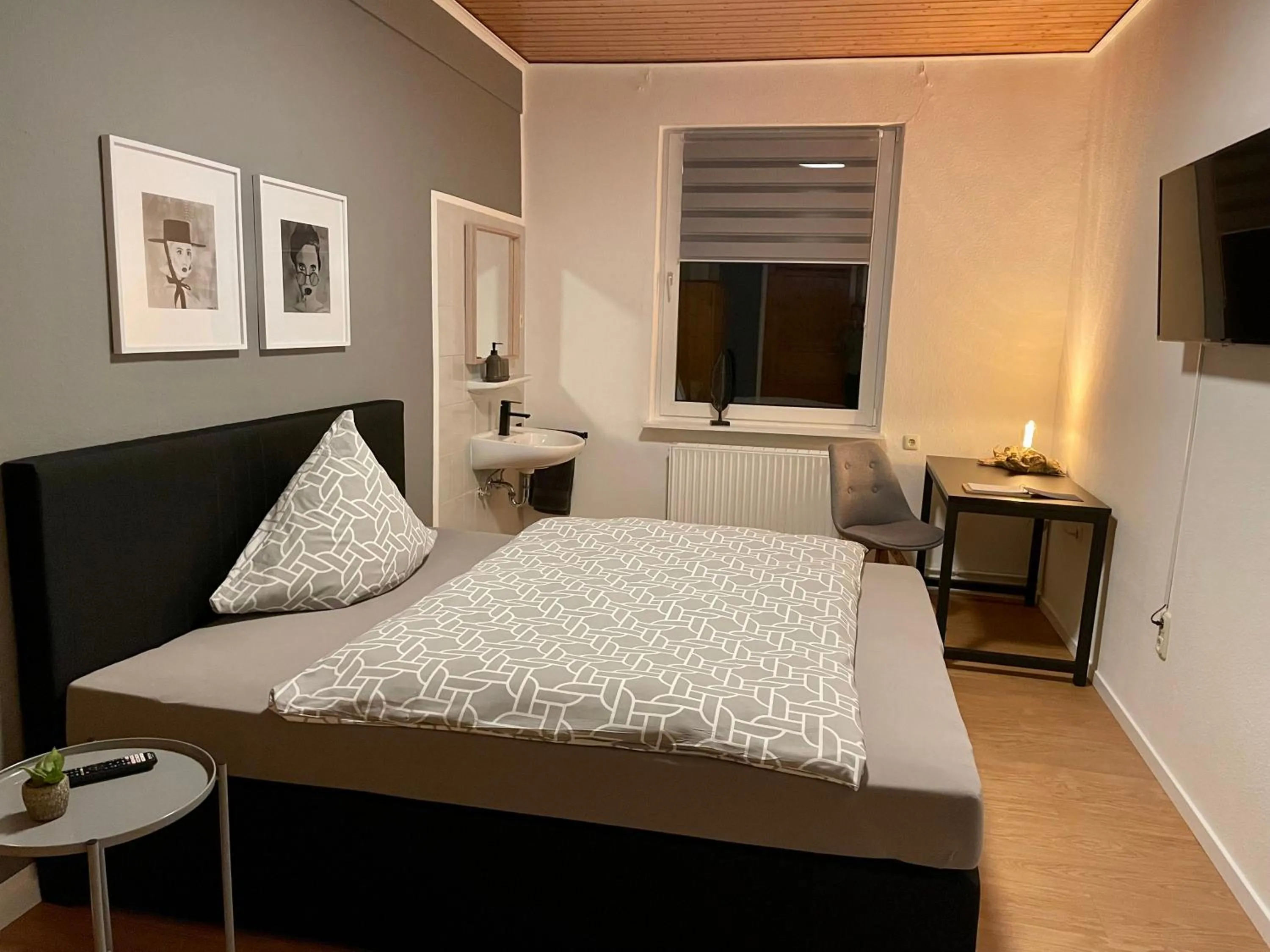 Bed in Schweier Krug