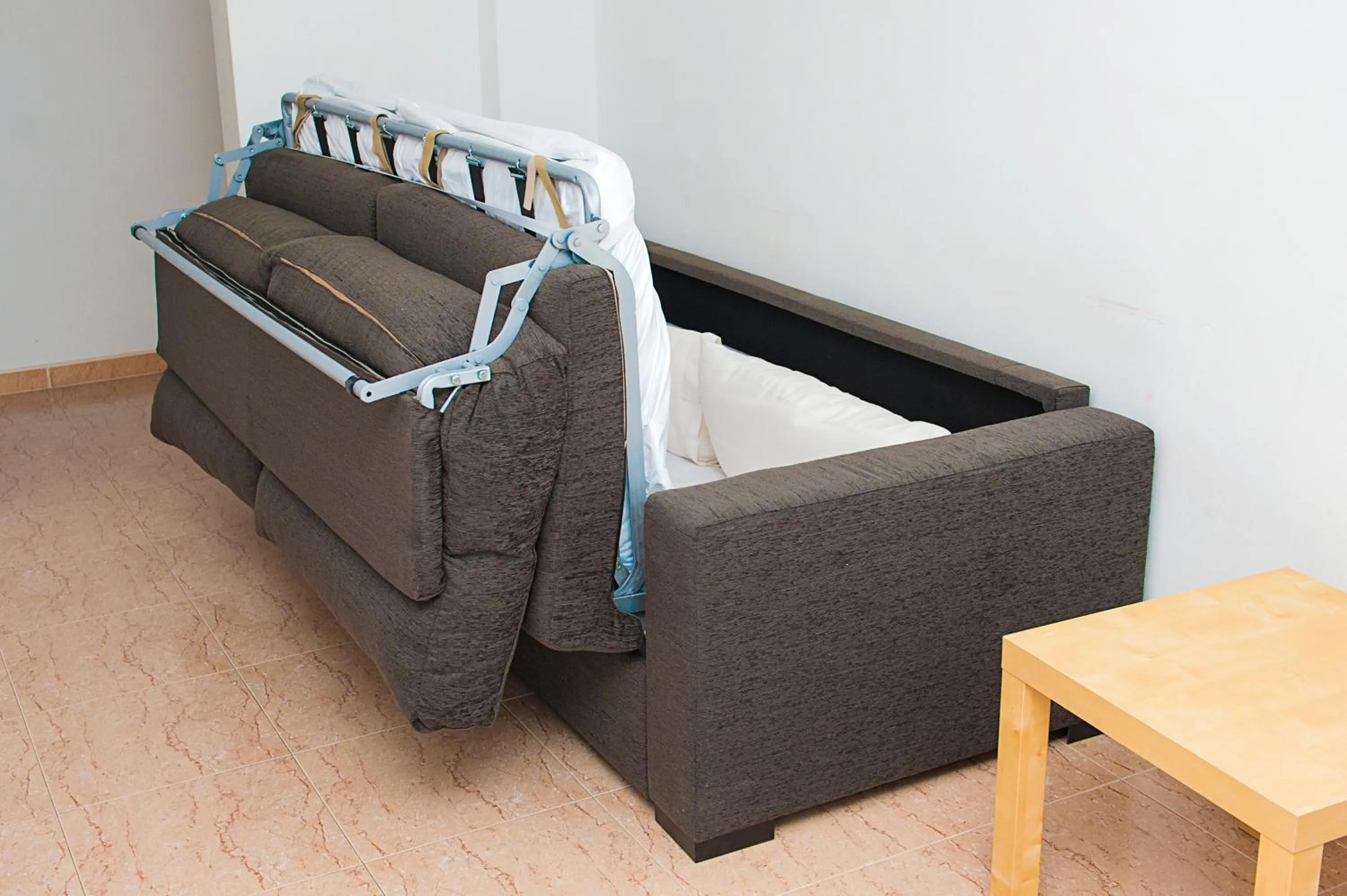 Living room, Bed in Aparthotel Iris