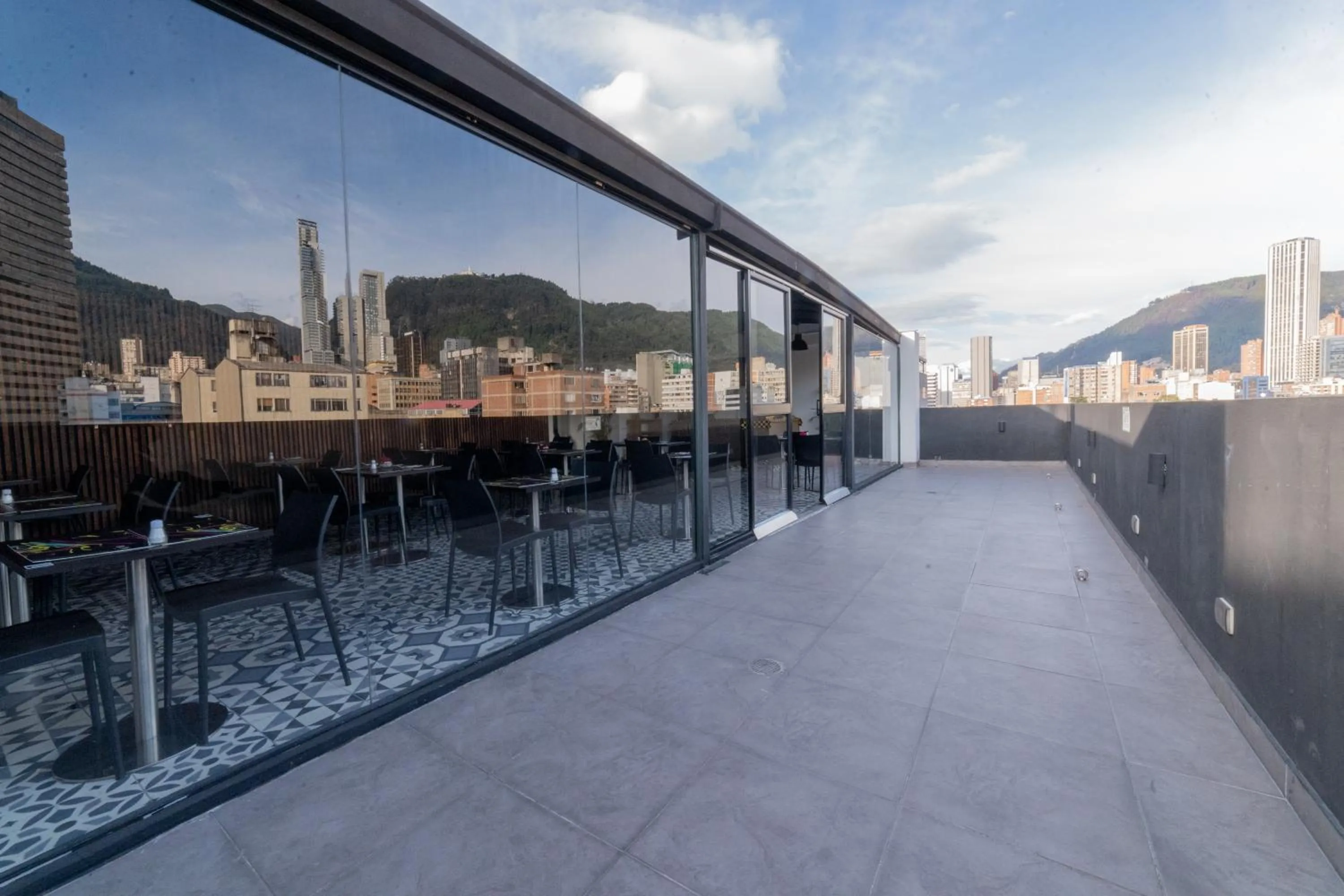 Day in Bon 17 Hotel By SHG