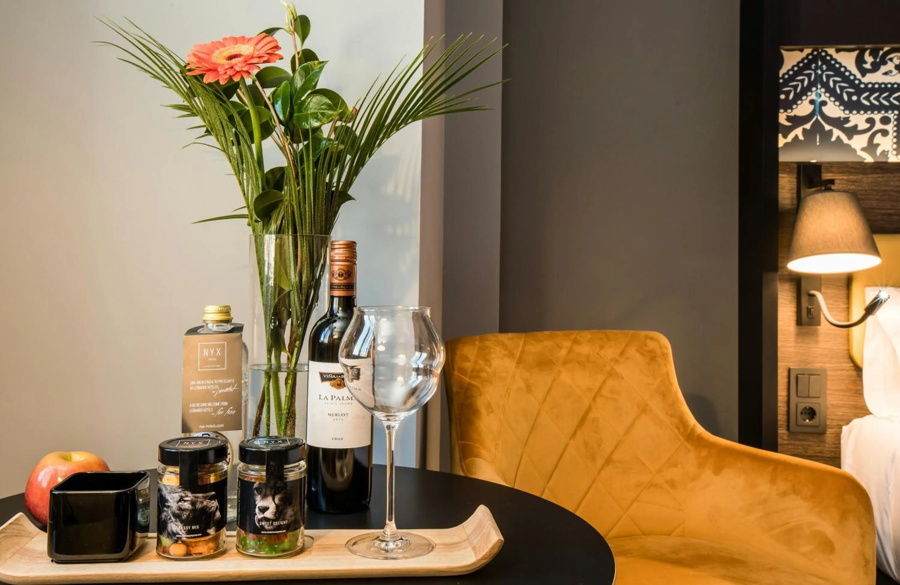 Photo of the whole room in NYX Hotel Madrid by Leonardo Hotels