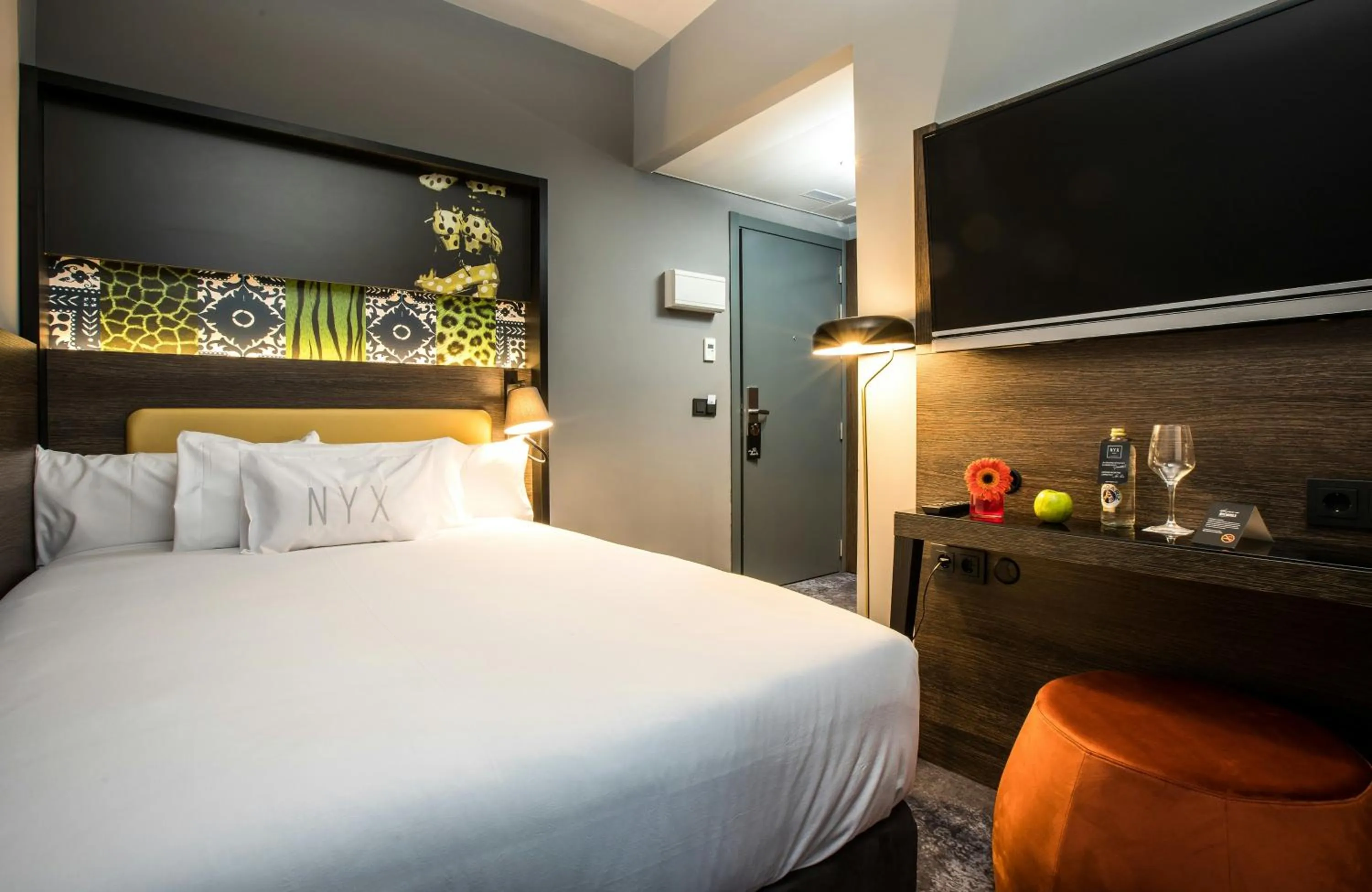 Photo of the whole room, Bed in NYX Hotel Madrid by Leonardo Hotels