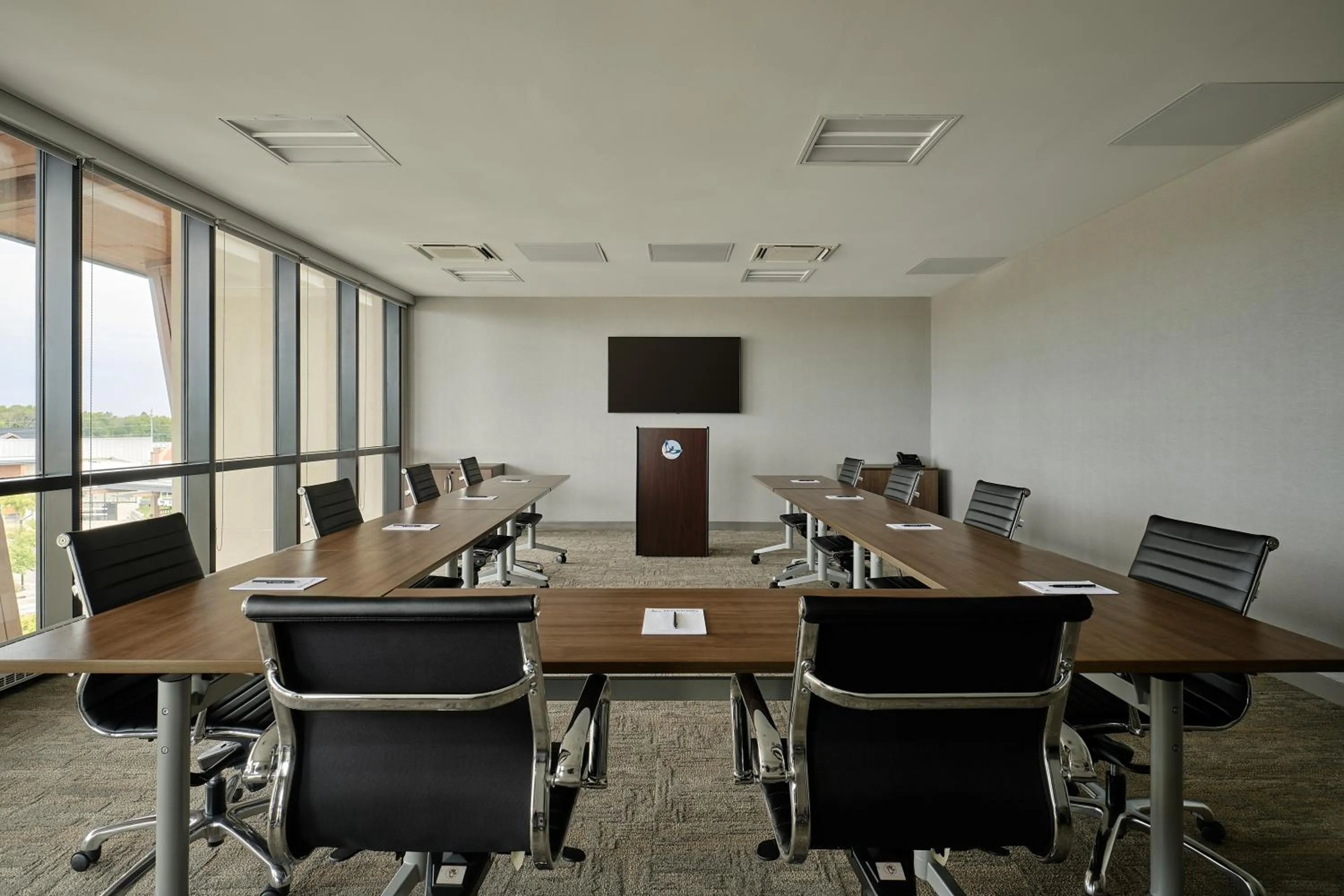 Business facilities in Great Blue Heron Hotel