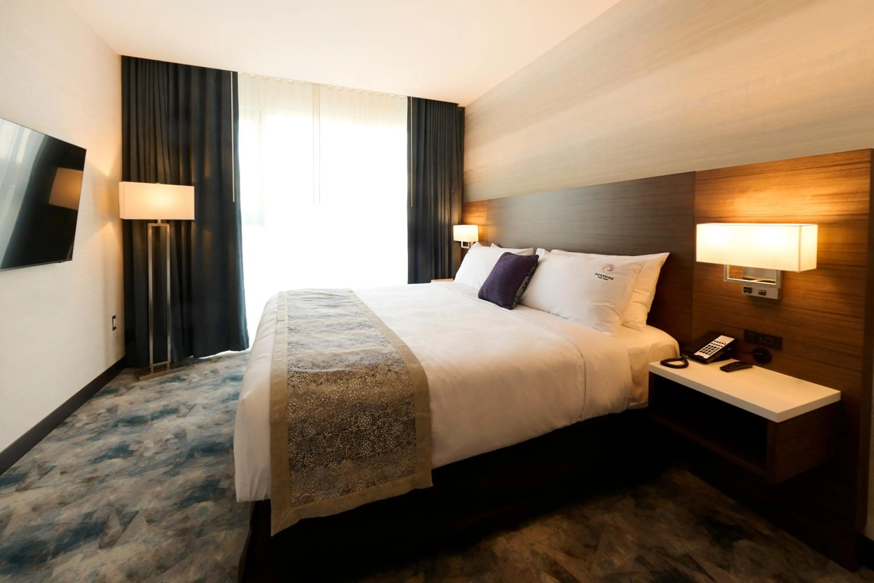 Bedroom, Bed in Pickering Casino Resort