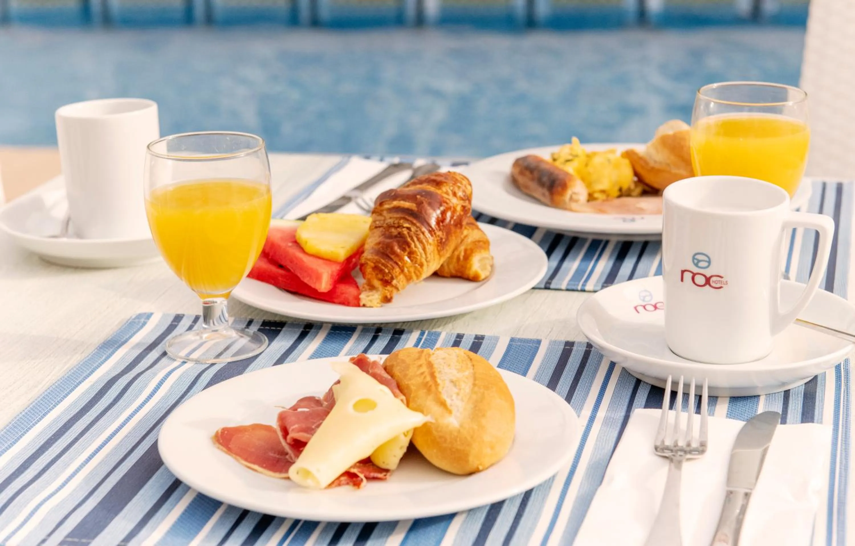 Buffet breakfast in Roc Portonova Apartaments