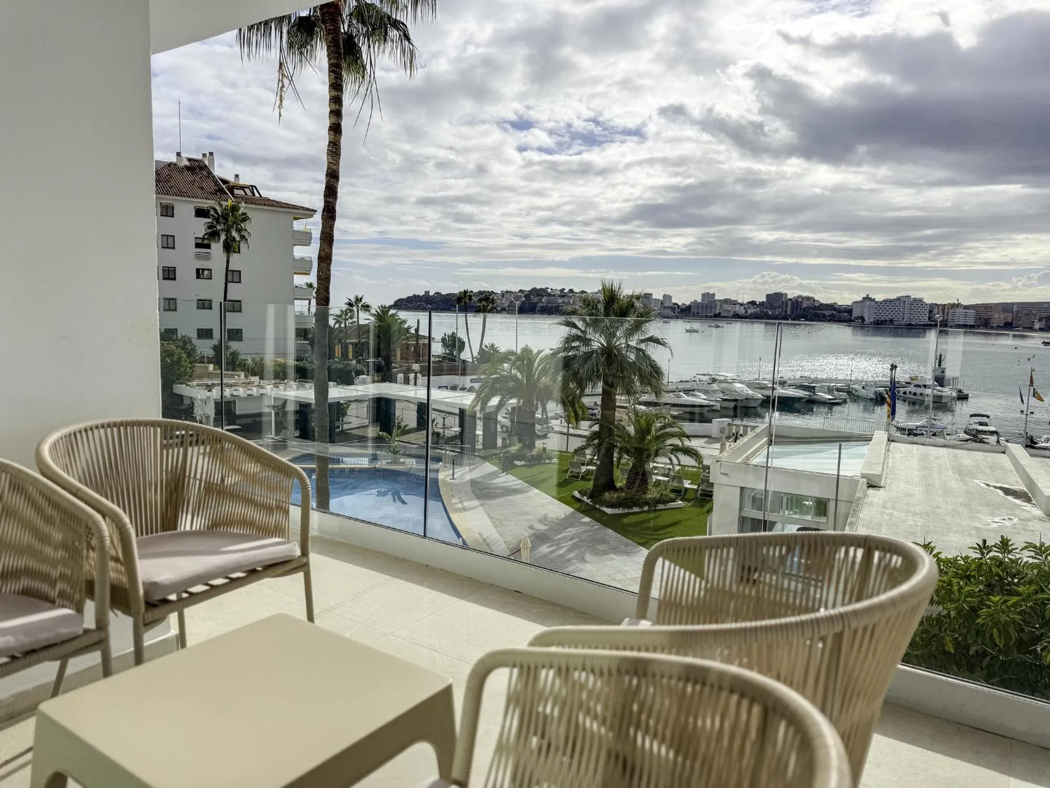 Balcony/Terrace in Suites ROC Portonova