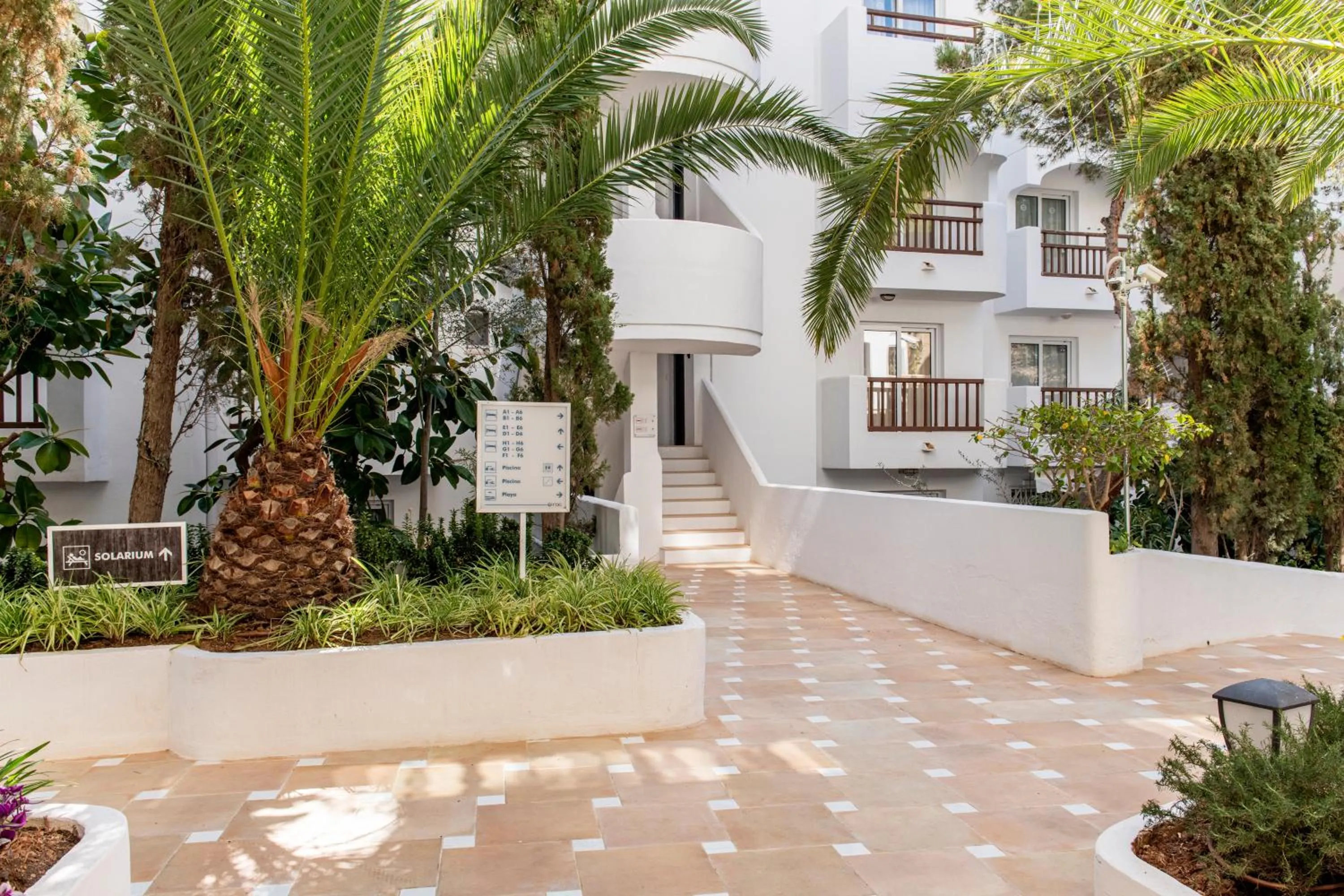 Property building in Hotel ROC Illetas & SPA