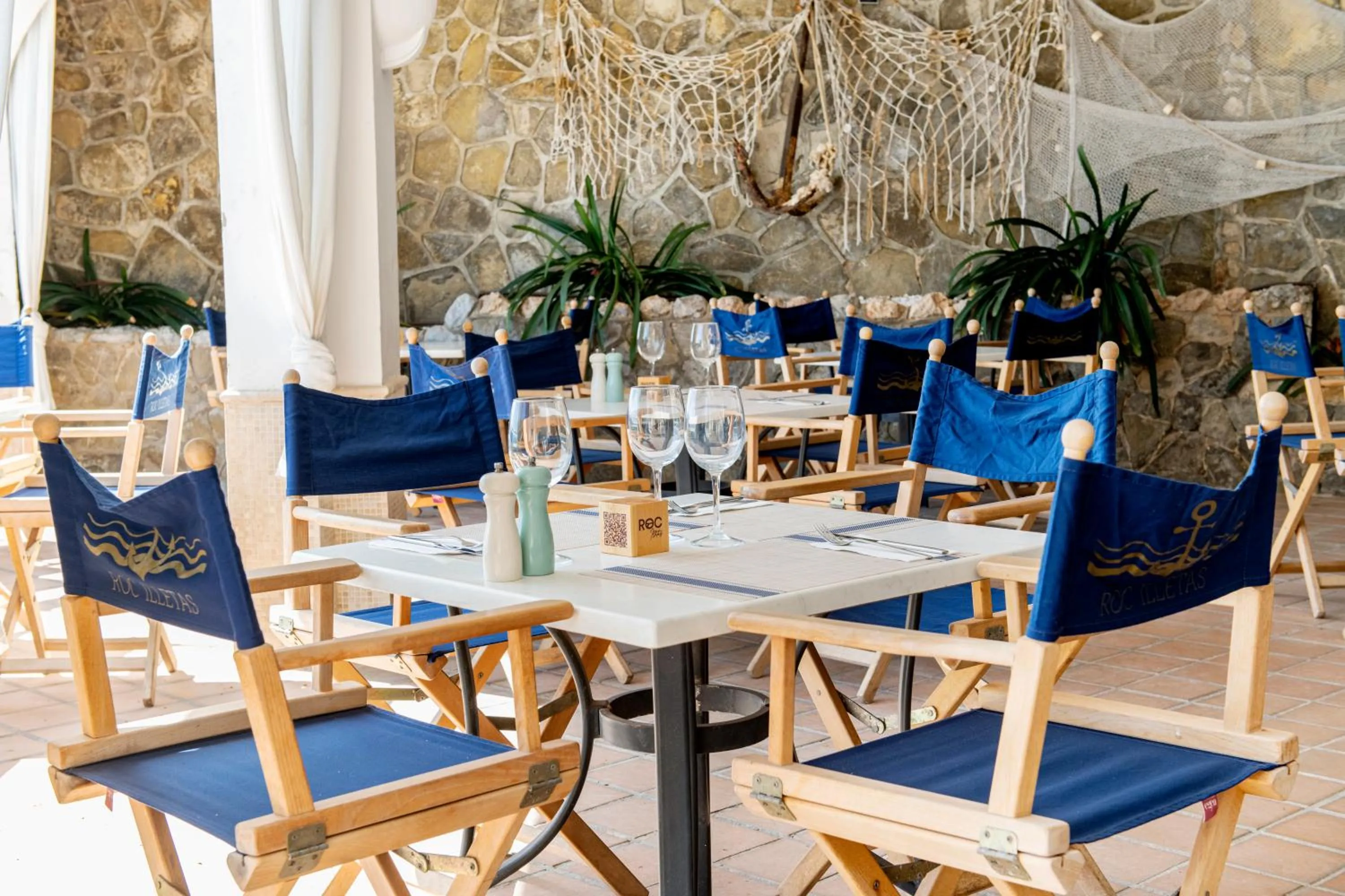 Restaurant/places to eat in Hotel ROC Illetas & SPA