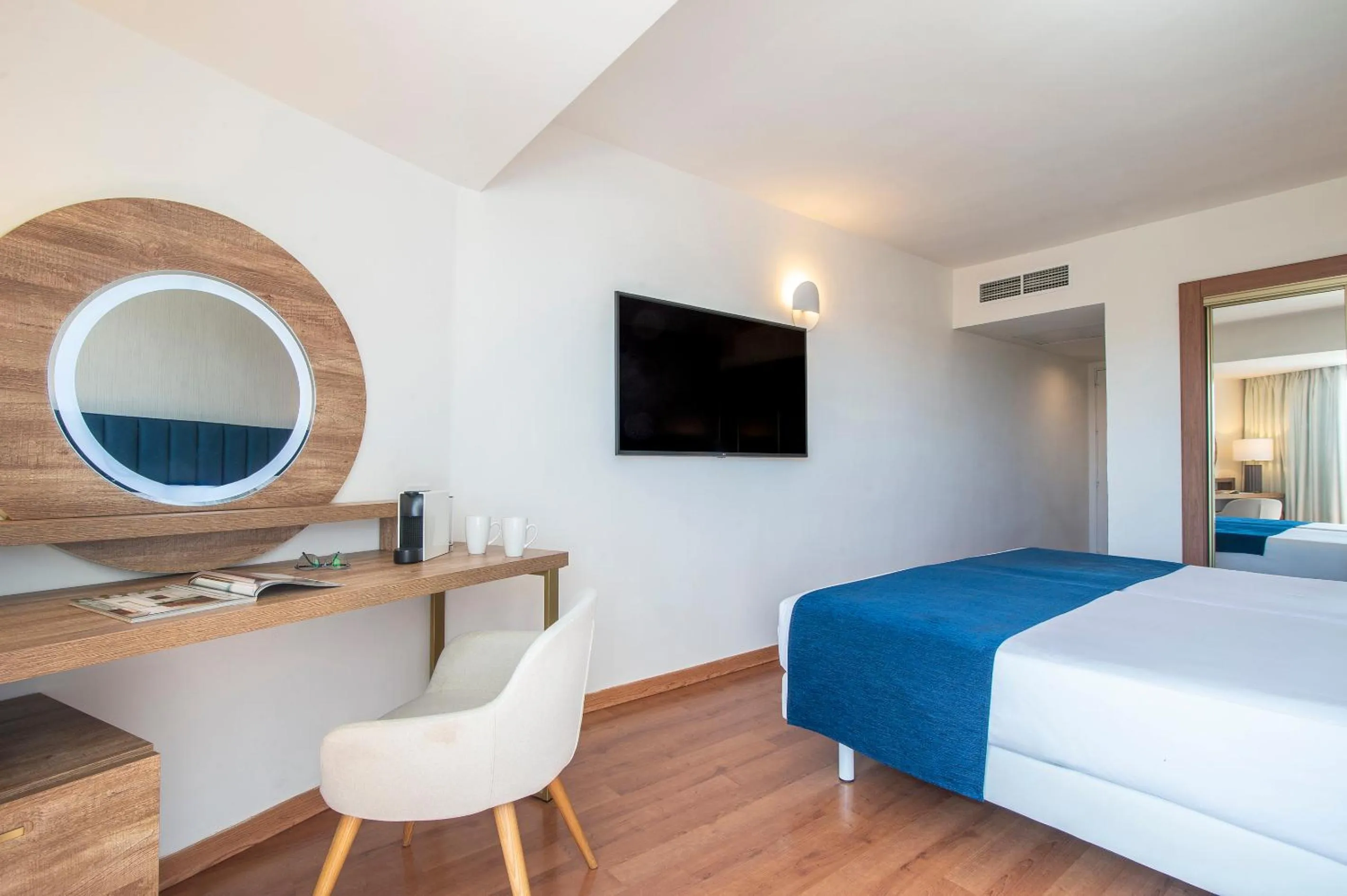 Bed in Hotel Costa Málaga - Adults Recommended - by Pierre & Vacances