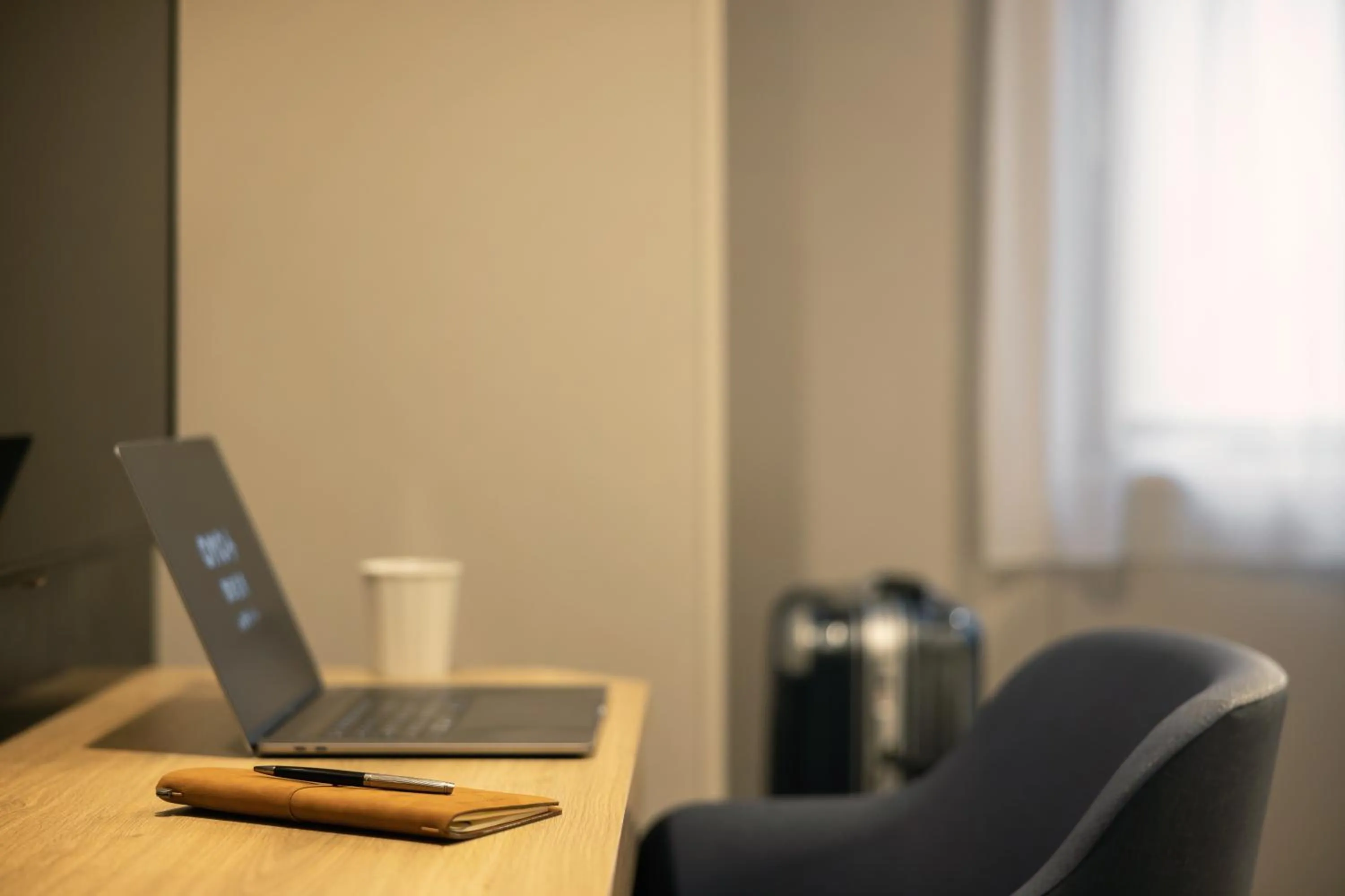 hair dresser in OMO Kansai Airport by Hoshino Resorts