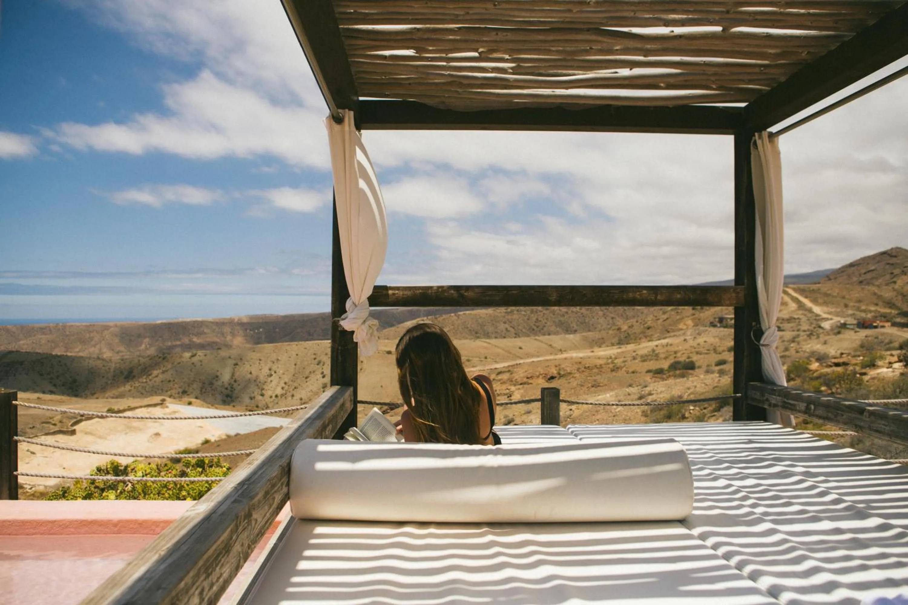 Solarium in Salobre Hotel Resort & Serenity