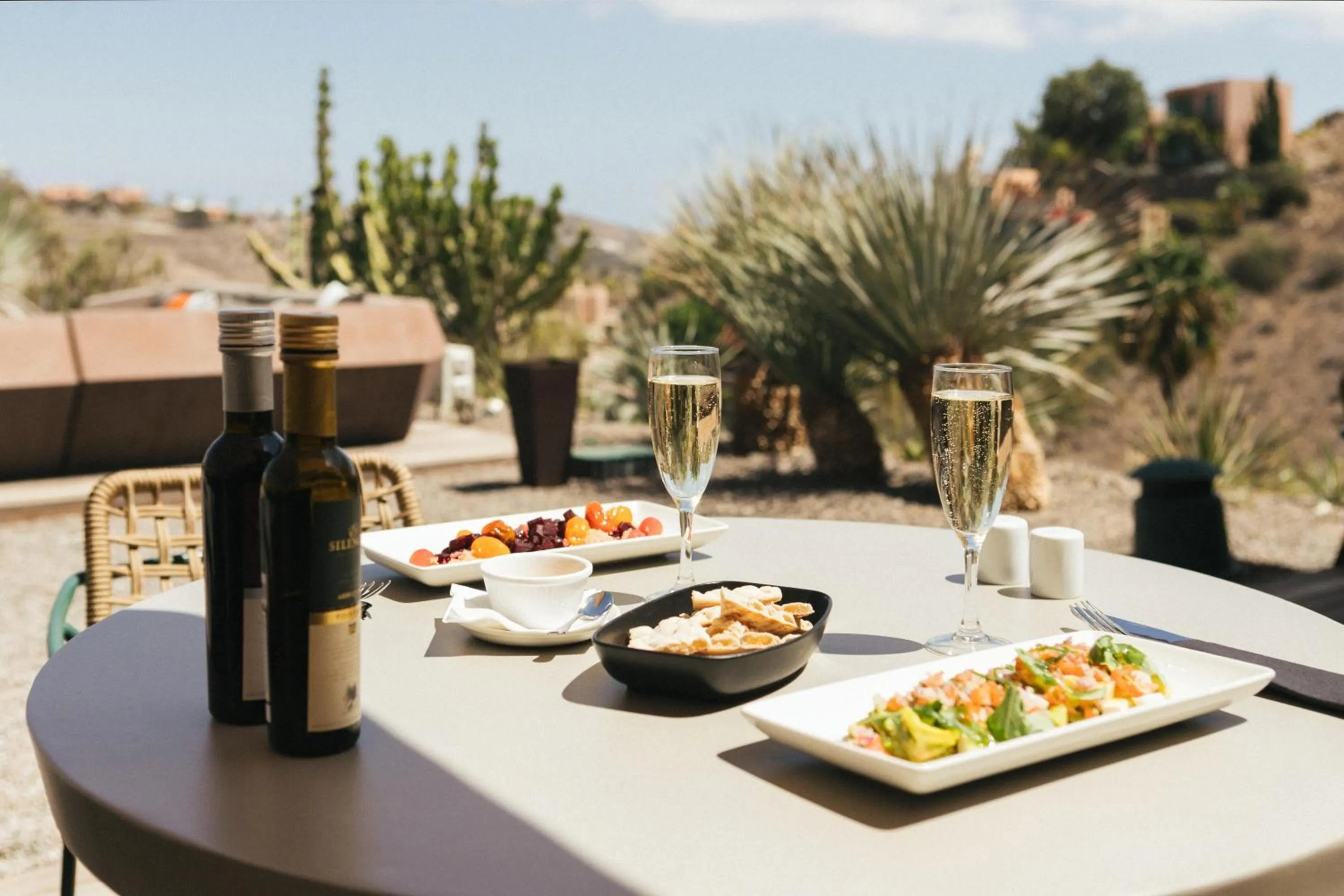 Restaurant/places to eat in Salobre Hotel Resort & Serenity