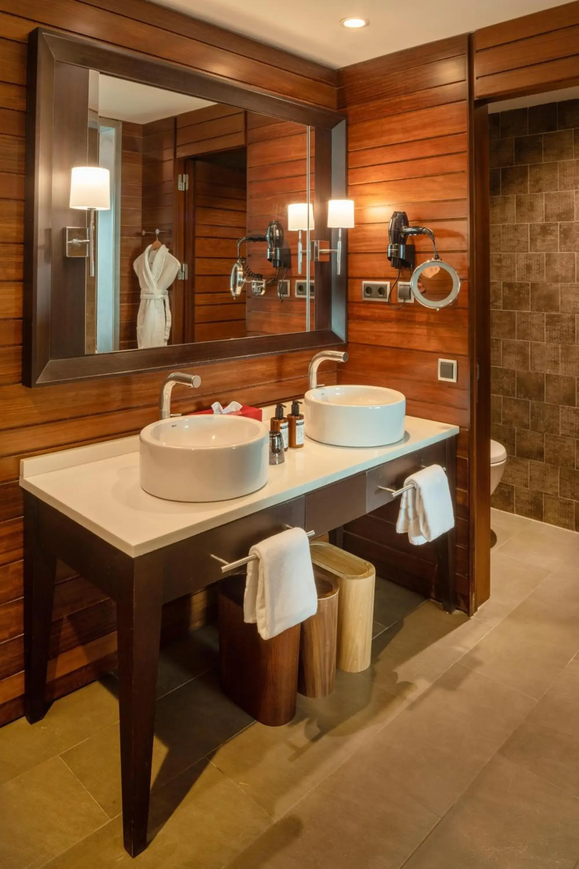 Deluxe Double Room with Golf Course Views (2 Adults + 1 Child) in Salobre Hotel Resort & Serenity Deluxe Double Room with Golf Course Views (2 Adults + 1 Child) in Salobre Hotel Resort & Serenity