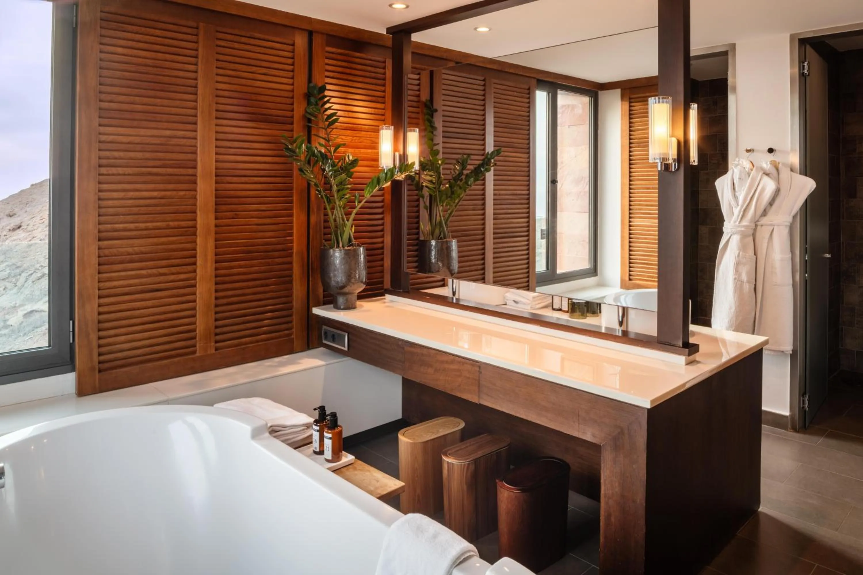 Toilet in Salobre Hotel Resort & Serenity