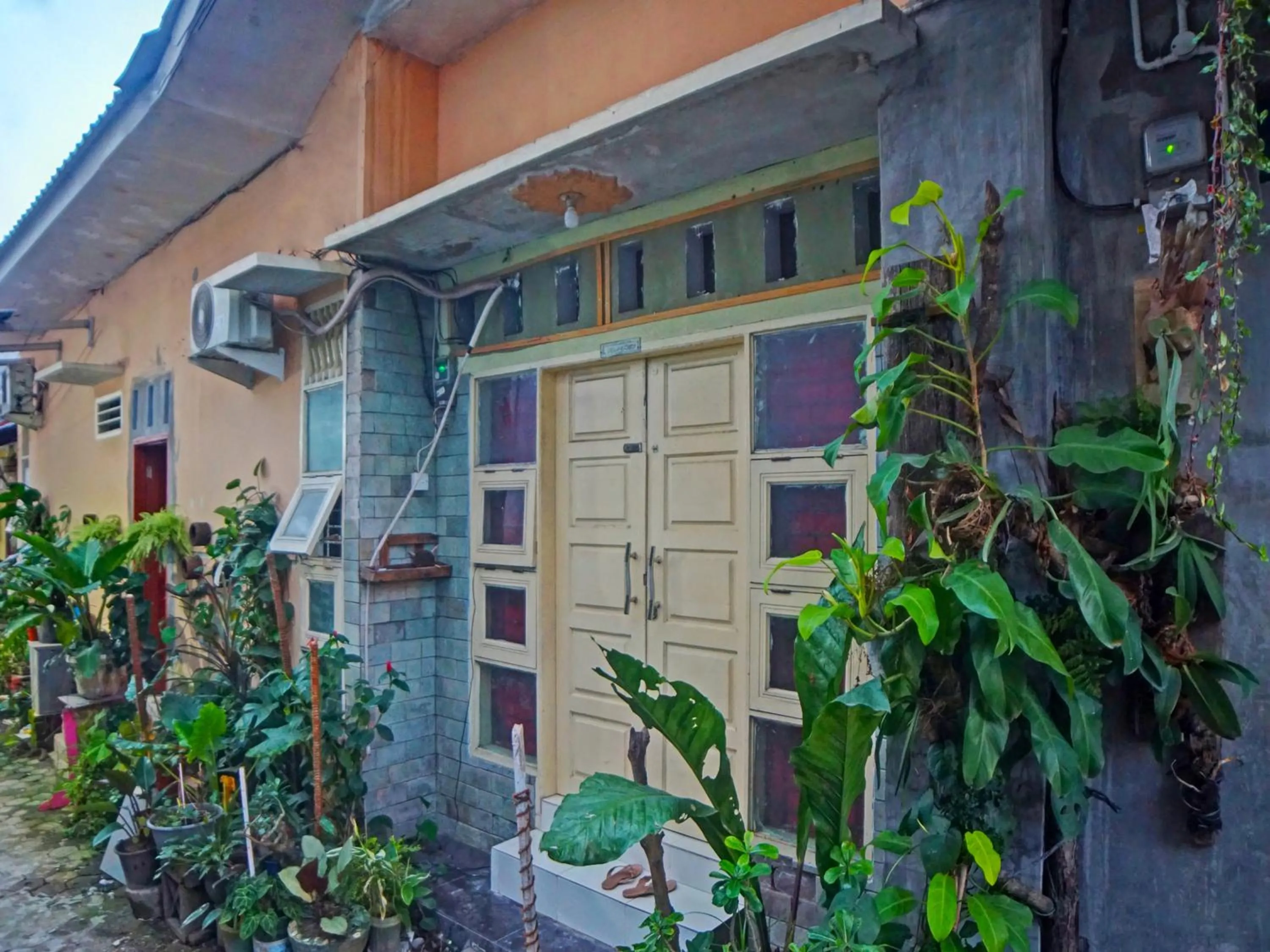 Garden in Hotel O La Khansa Homestay Syariah