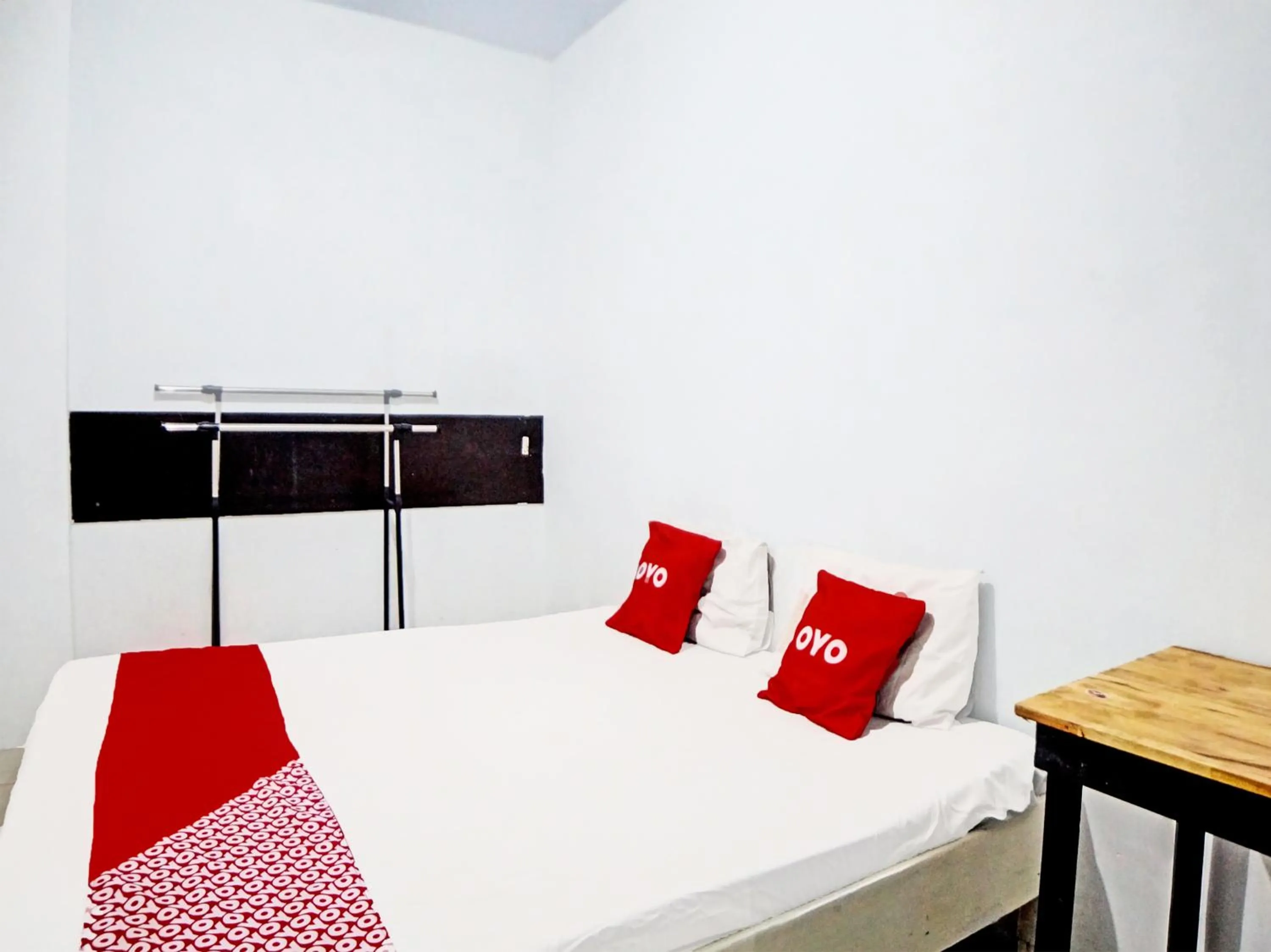 Bedroom in Hotel O La Khansa Homestay Syariah