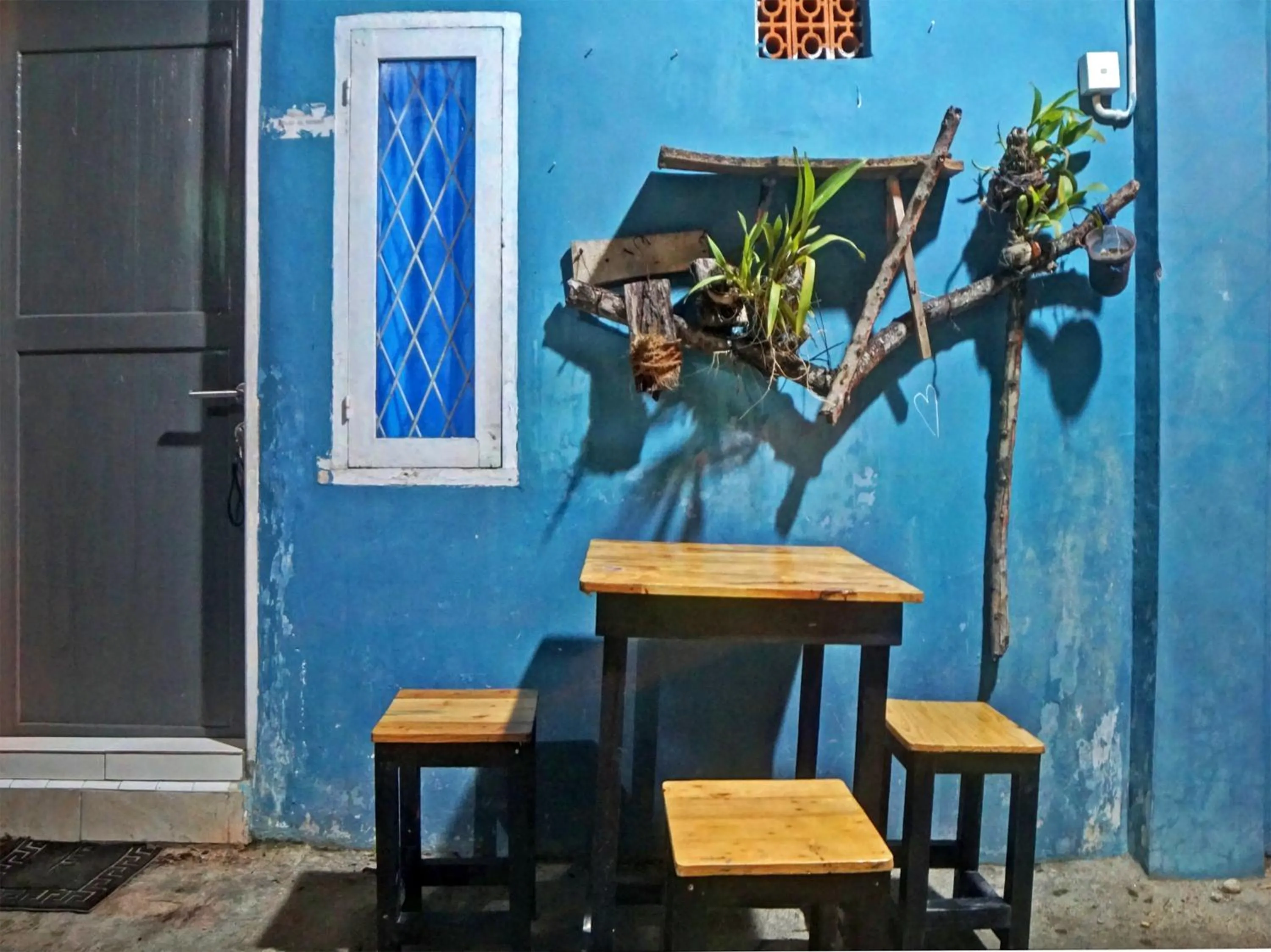 Area and facilities in Hotel O La Khansa Homestay Syariah