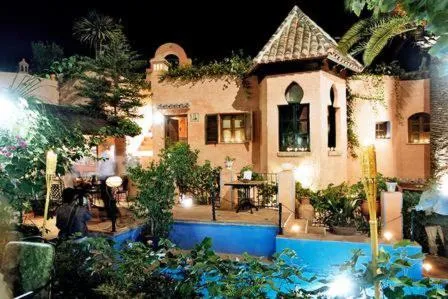 Property building in Hotel Amanhavis