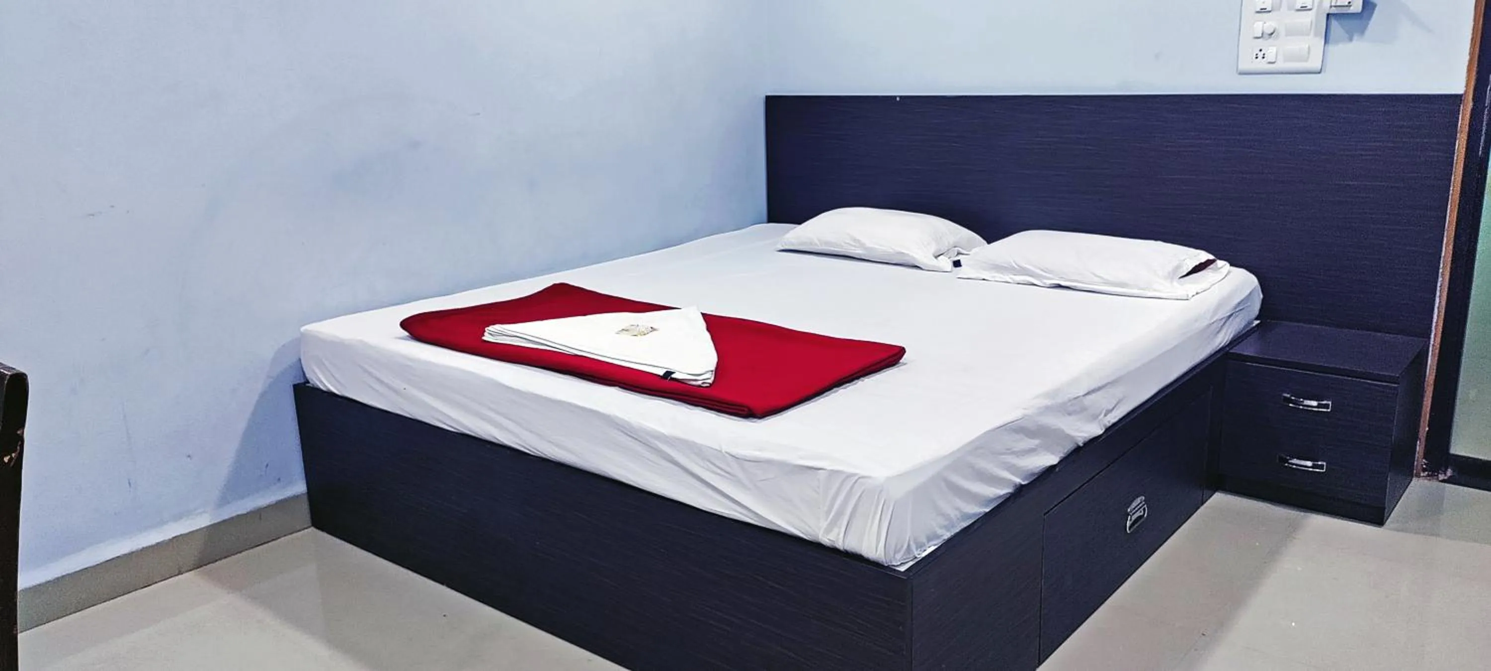 Bedroom in Hotel Keerthi