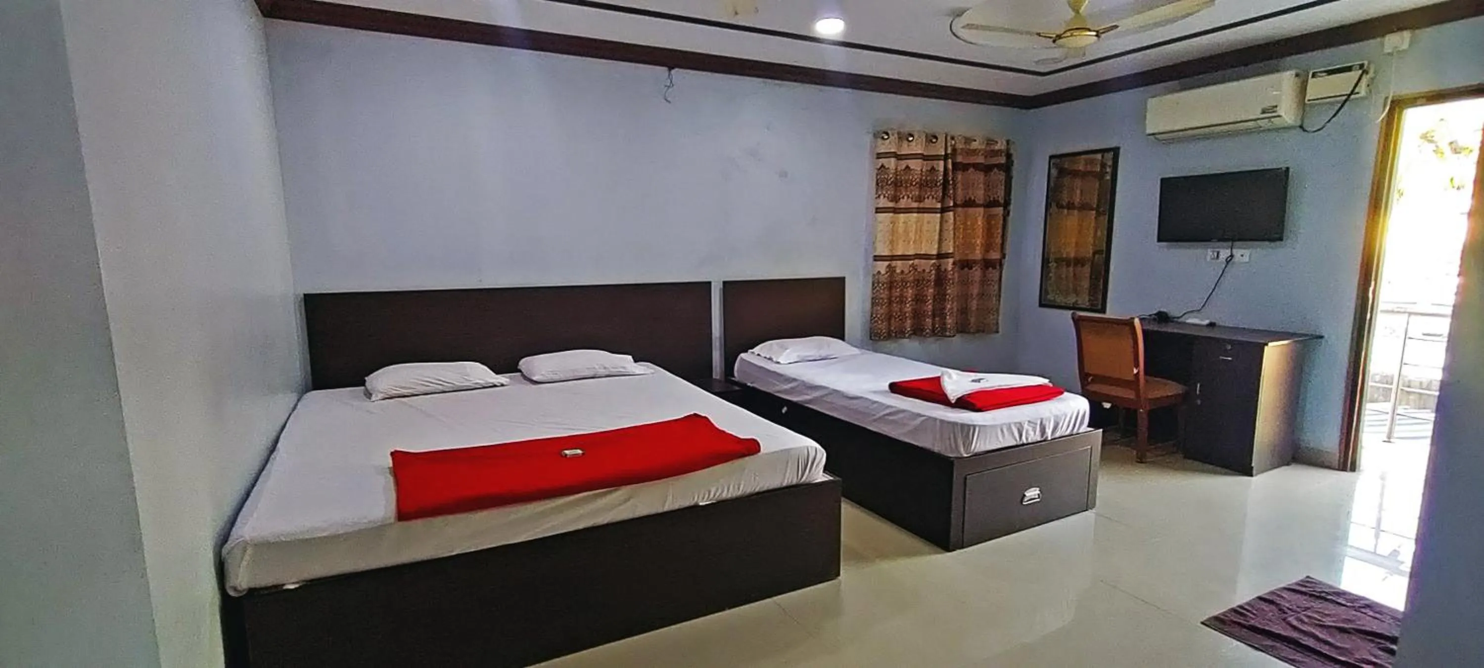 Bedroom in Hotel Keerthi