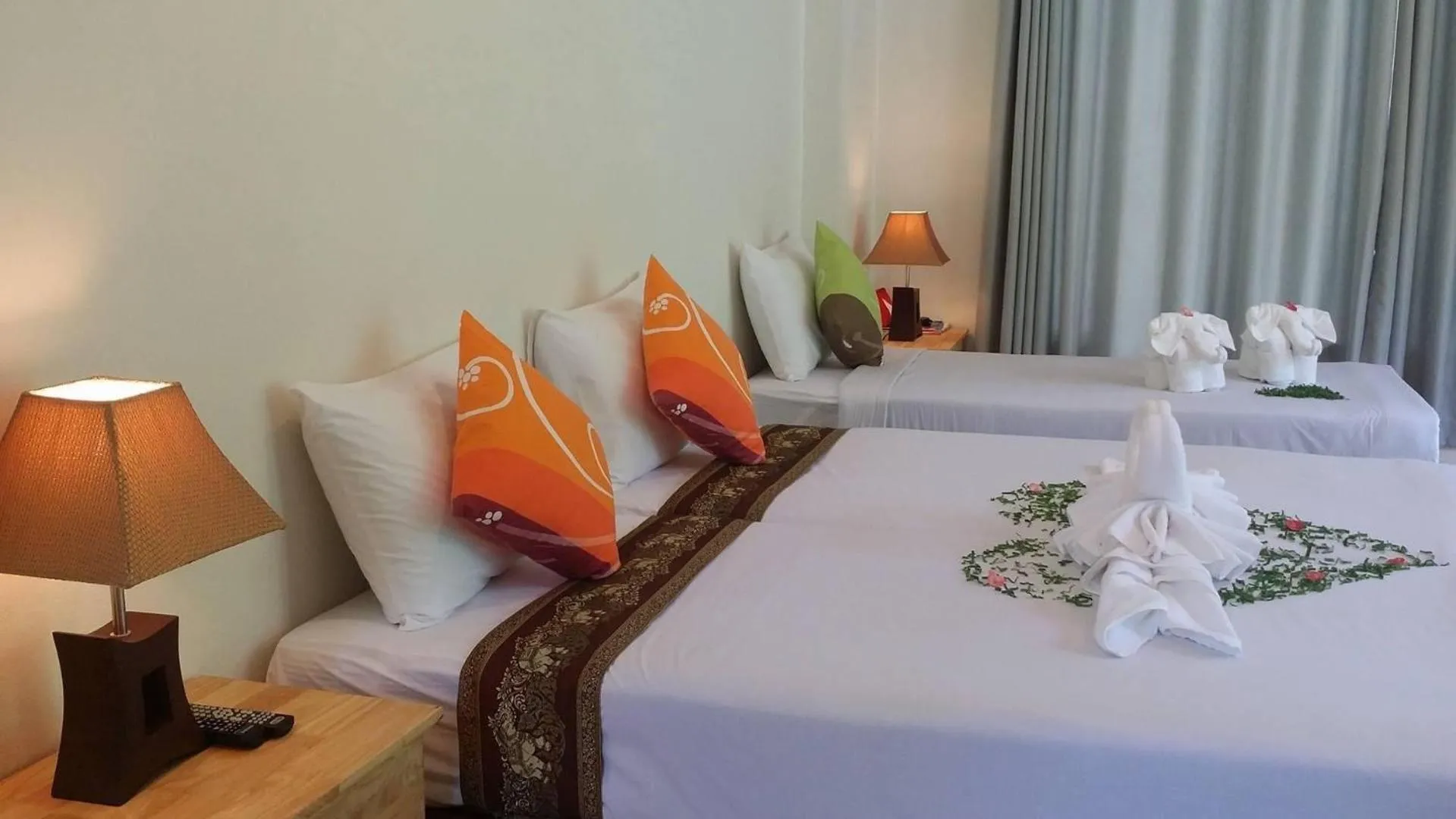 Bed in KOHMOOK THE SUN GREAT RESORT