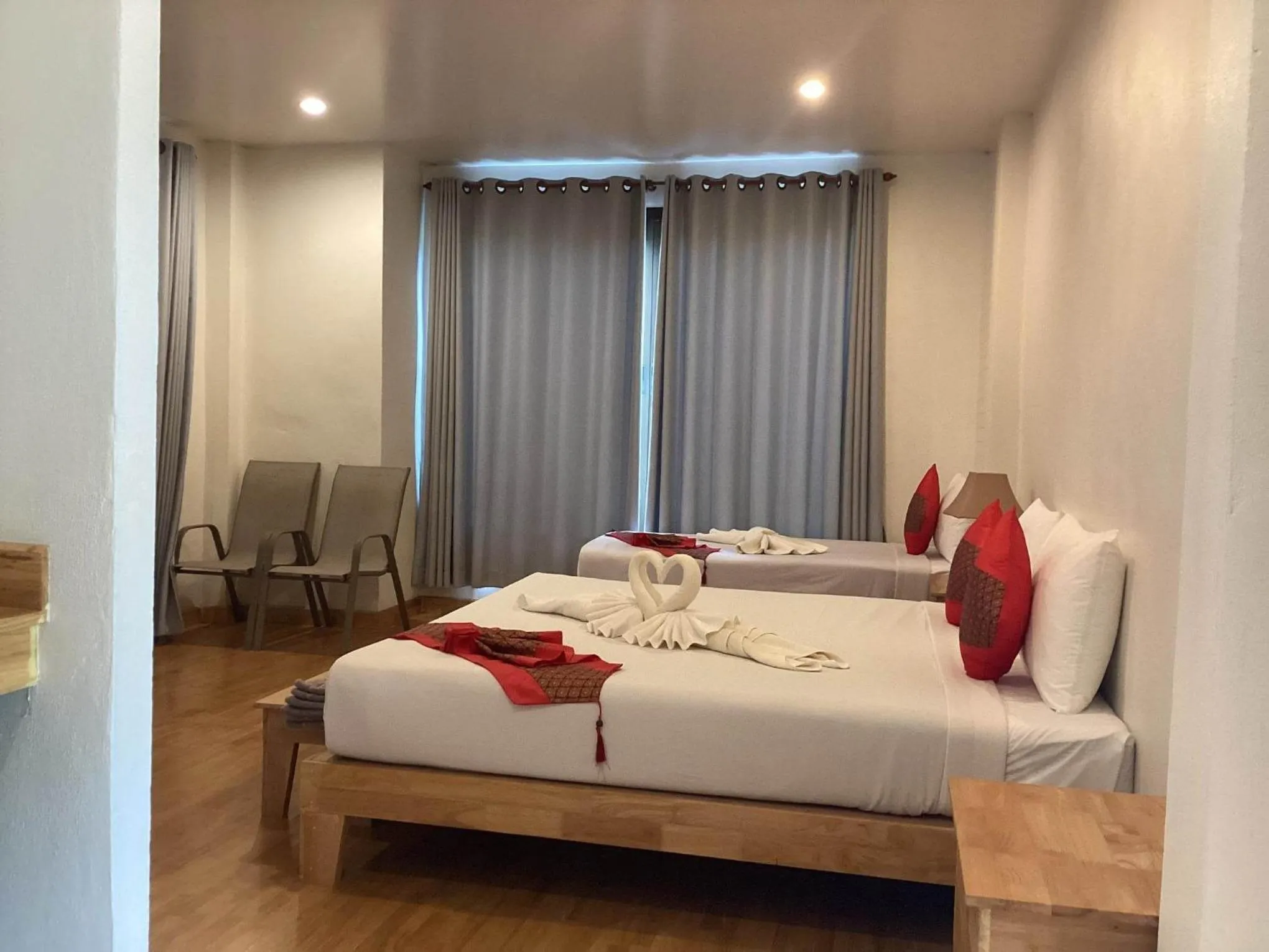 Property building, Bed in KOHMOOK THE SUN GREAT RESORT