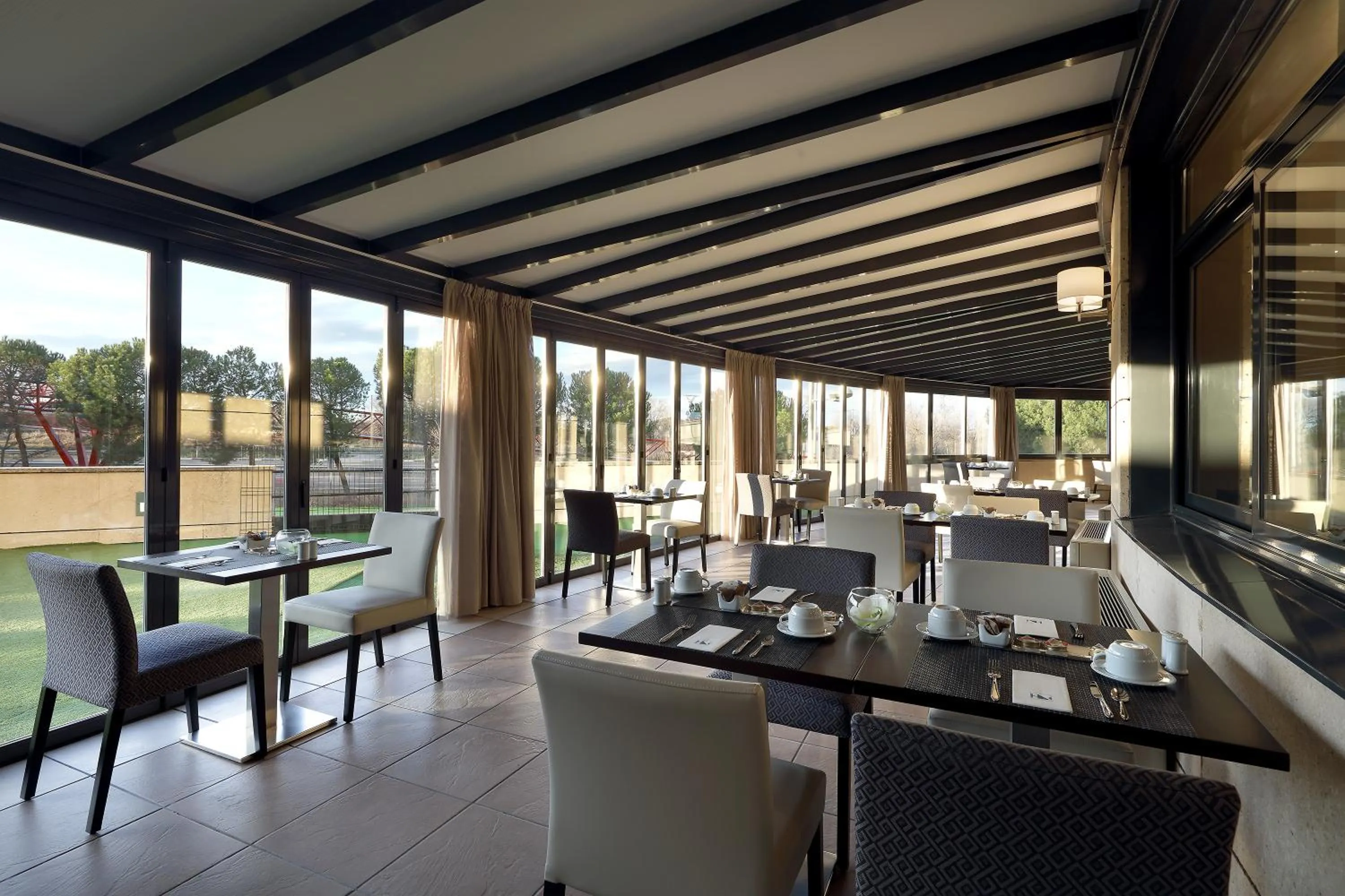 Restaurant/places to eat in Eurostars Madrid Foro