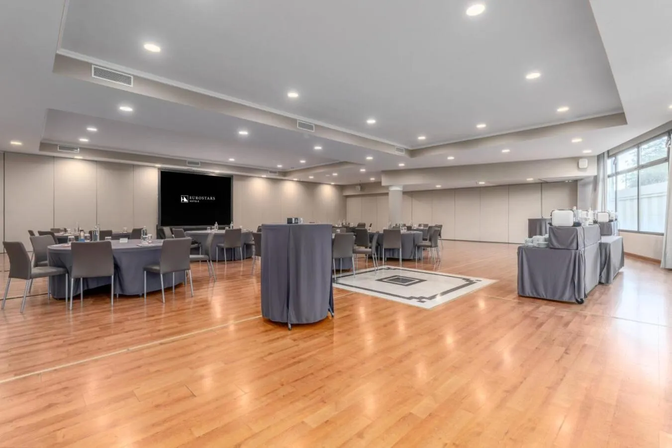 Meeting/conference room in Eurostars Madrid Foro