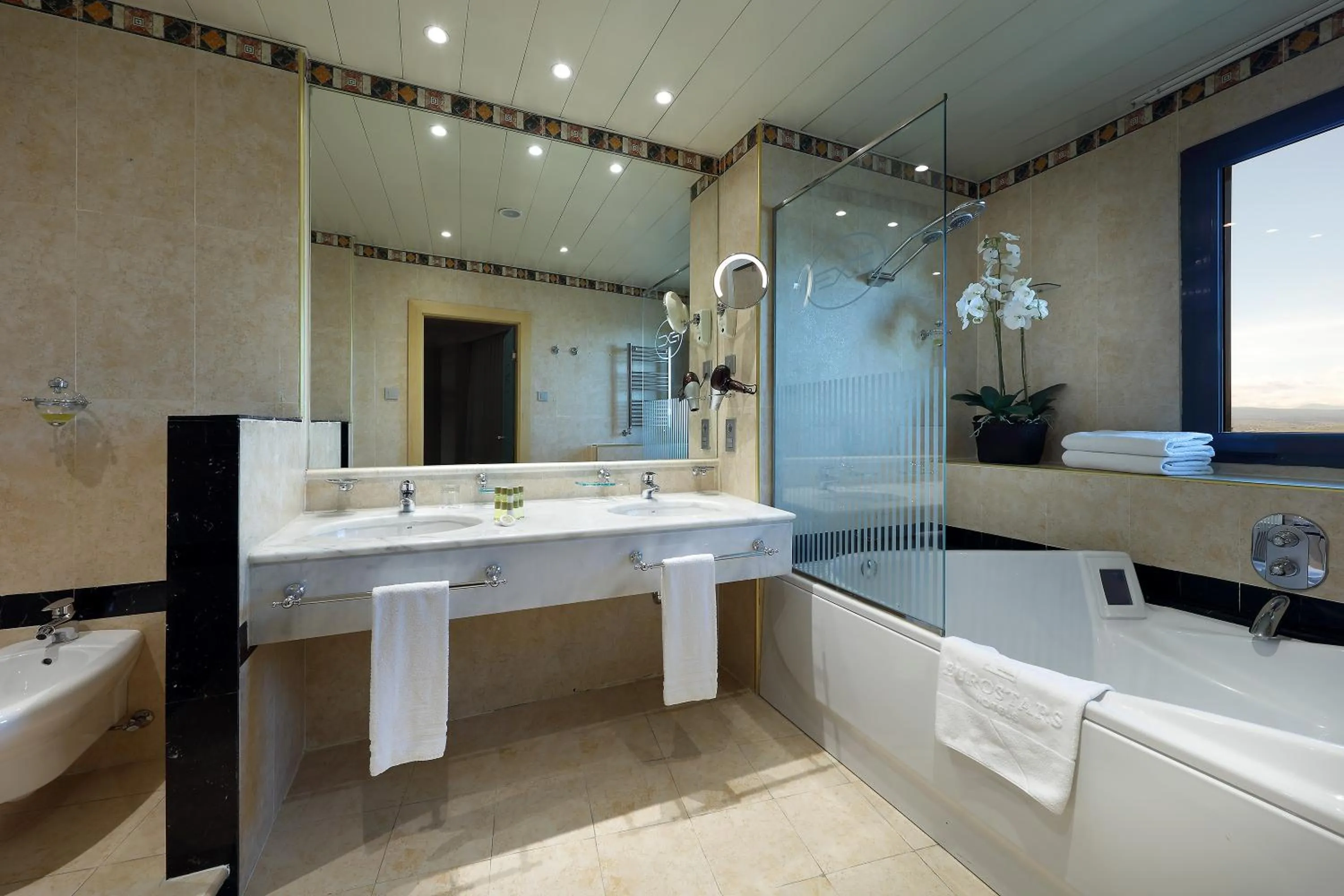 Bathroom in Eurostars Madrid Foro