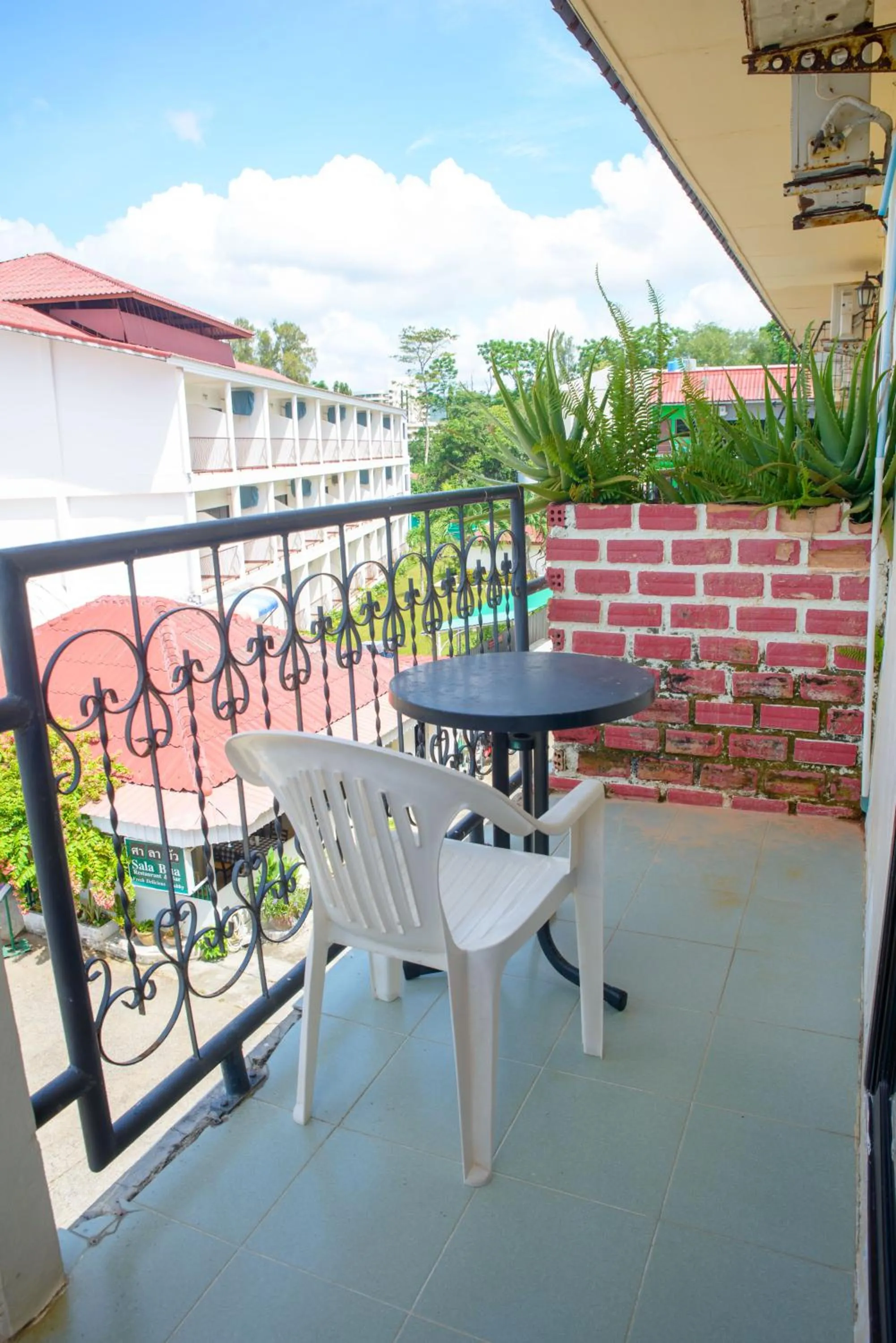 Patio in 2 Vikings Guesthouse