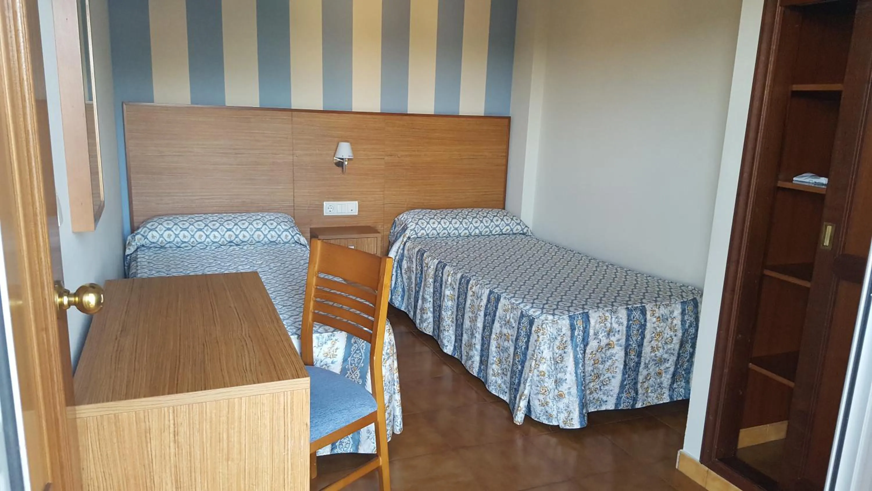 Photo of the whole room, Bed in Hotel Troncoso