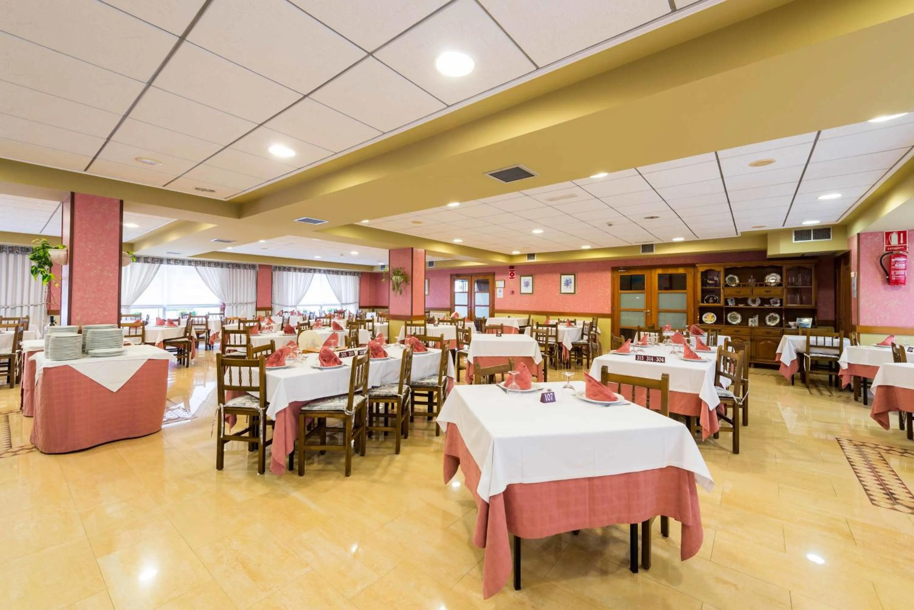 Restaurant/places to eat in Hotel Troncoso