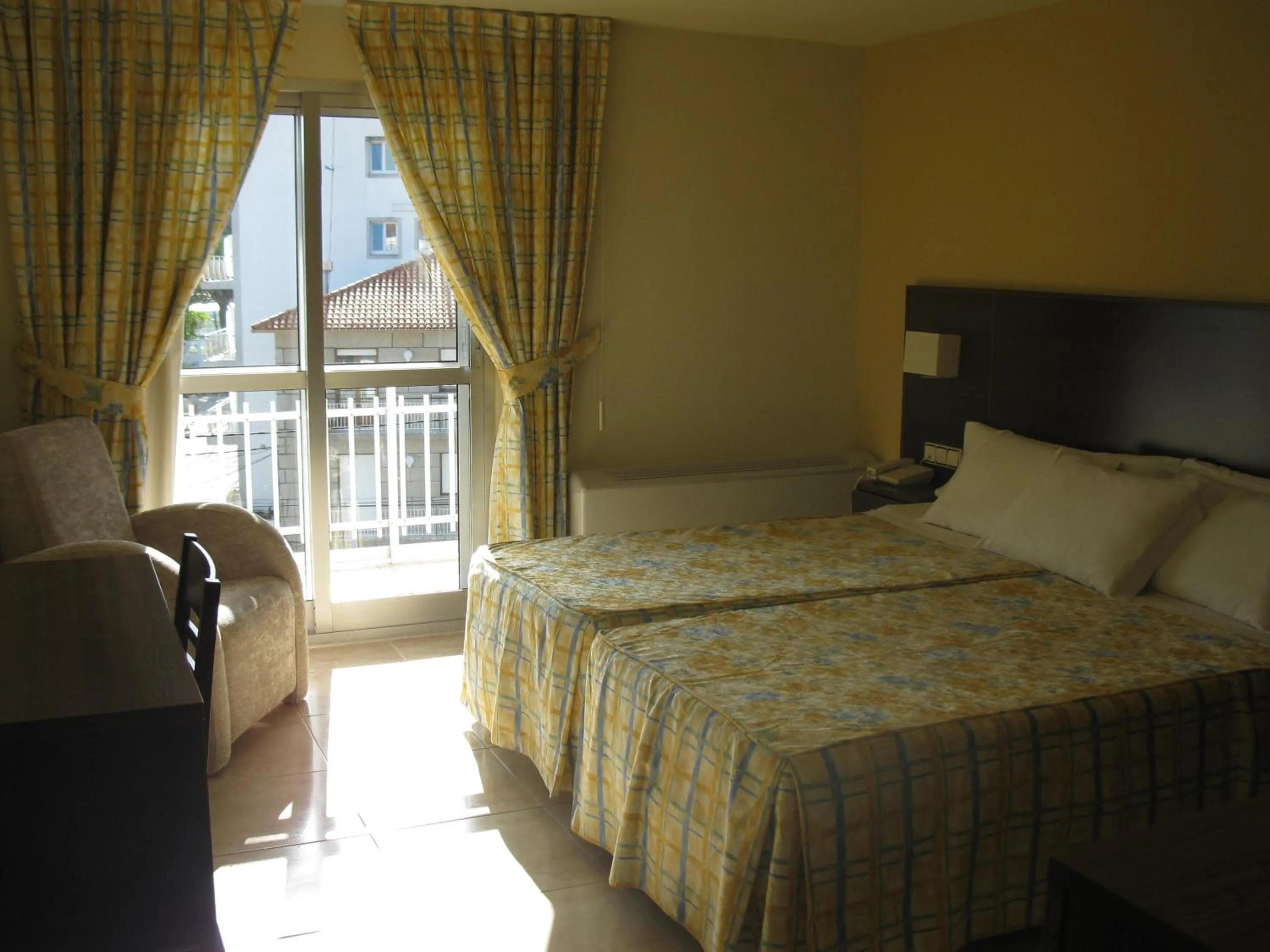 Photo of the whole room, Bed in Hotel Troncoso