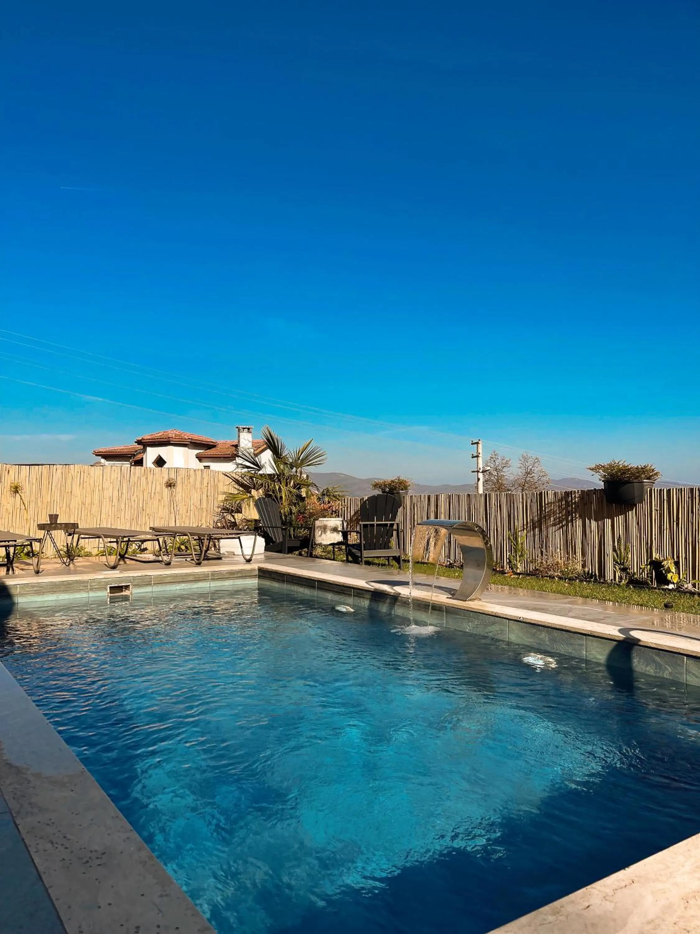 Swimming pool in New Balturk Villas Sapanca