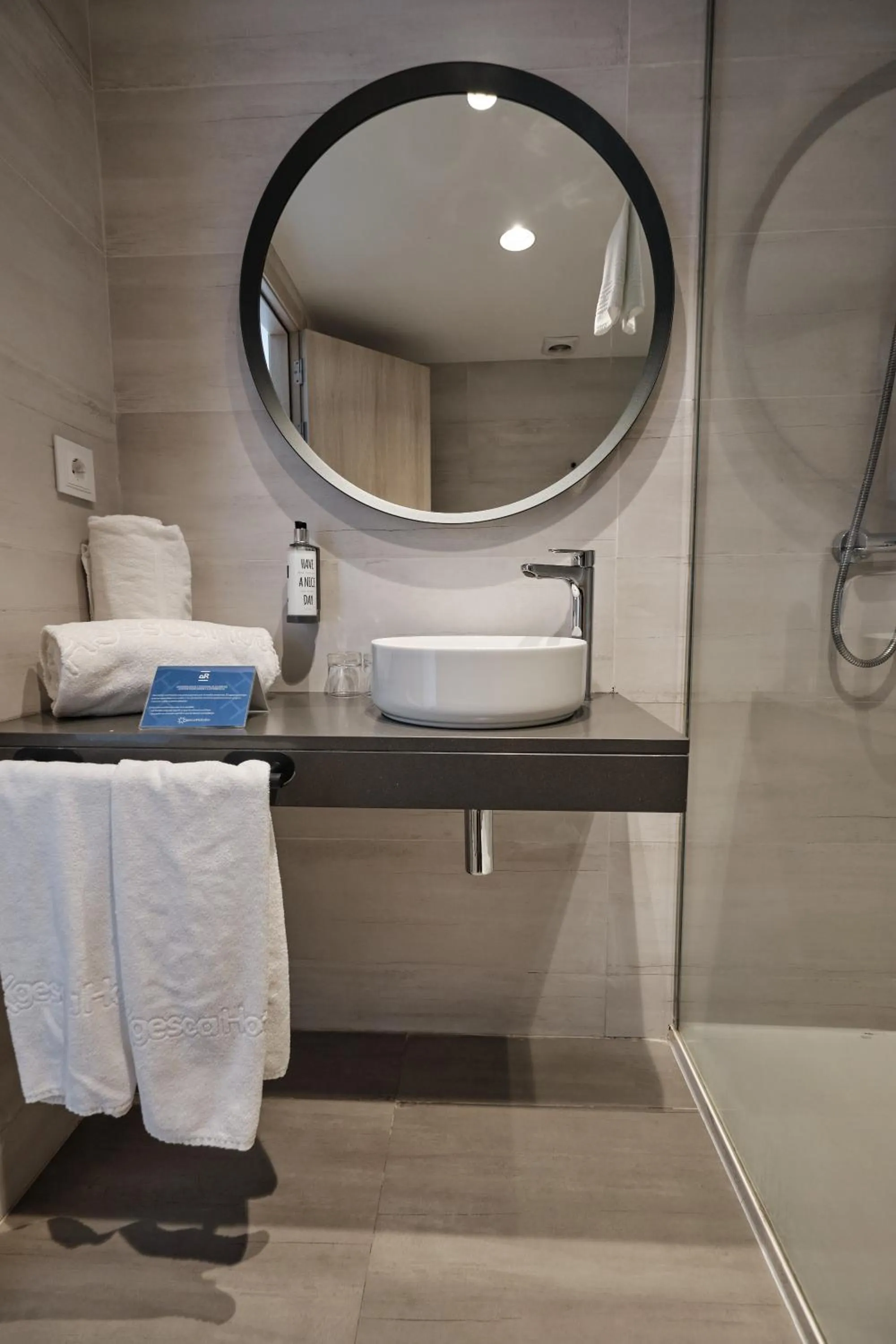 Bathroom in Hotel Pombal Rooms