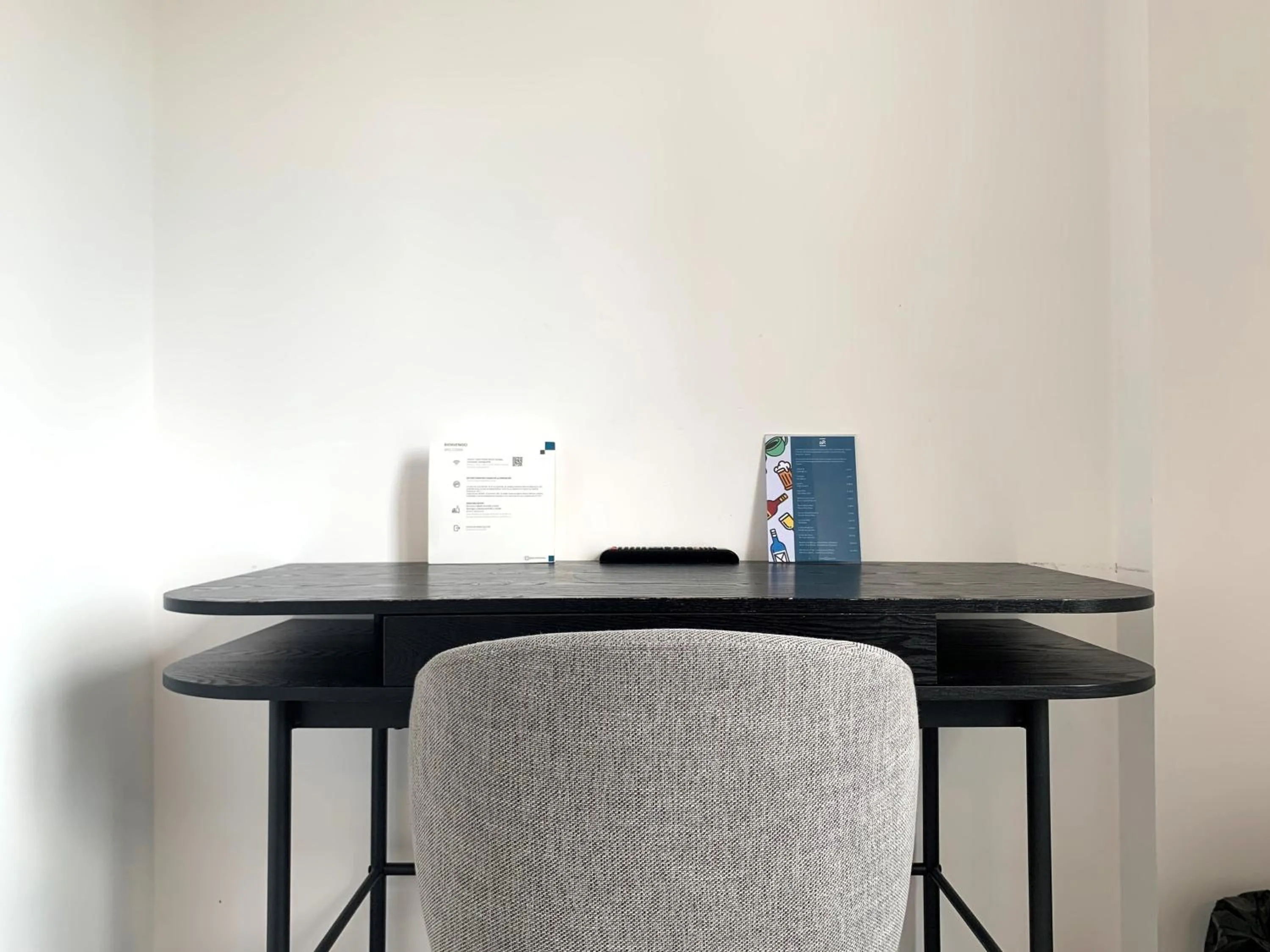 Photo of the whole room in Hotel Pombal Rooms