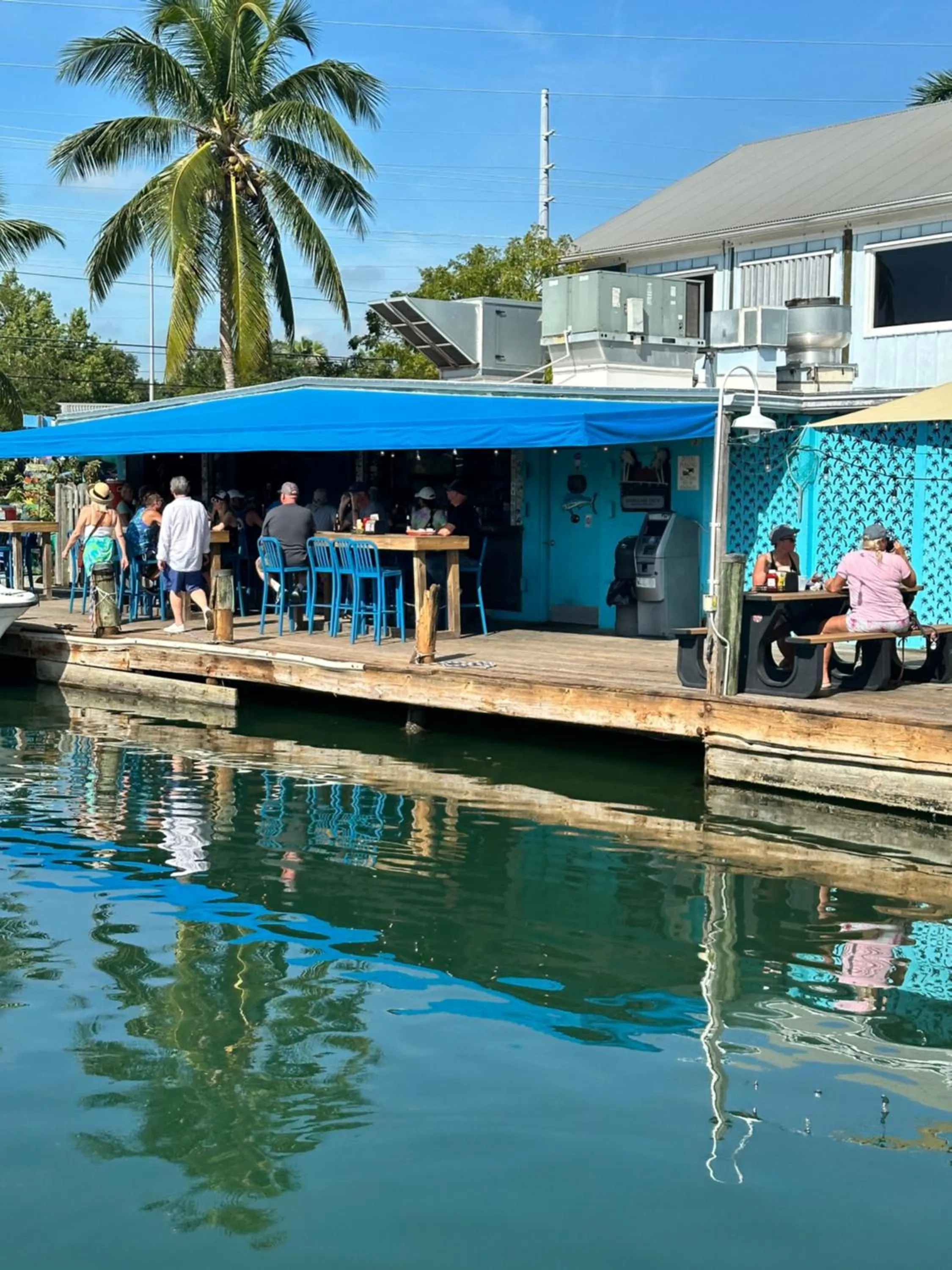 Restaurant/places to eat in Aqua Lodges At Hurricane Hole Marina