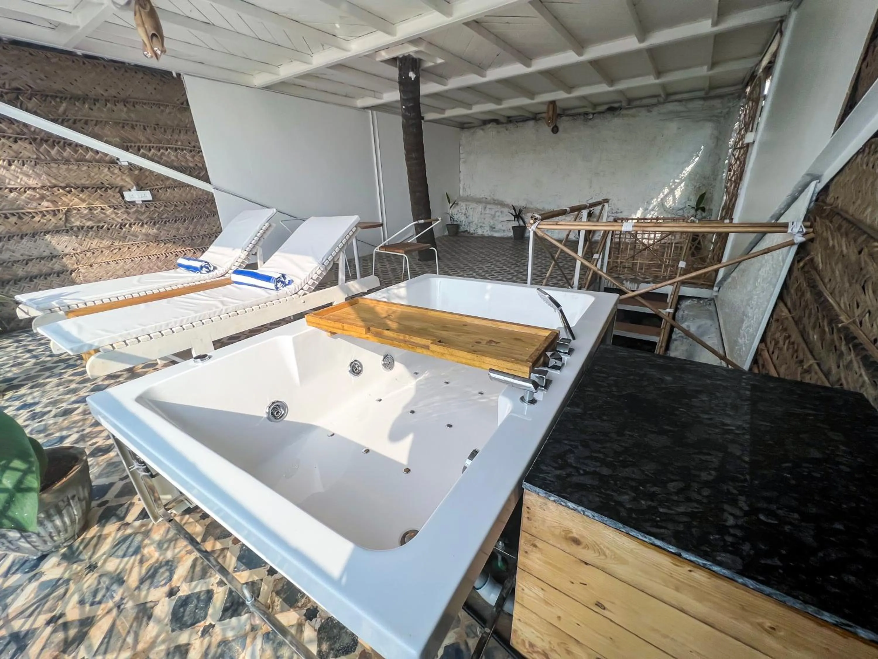 Bathroom in Obrigado by Craftels