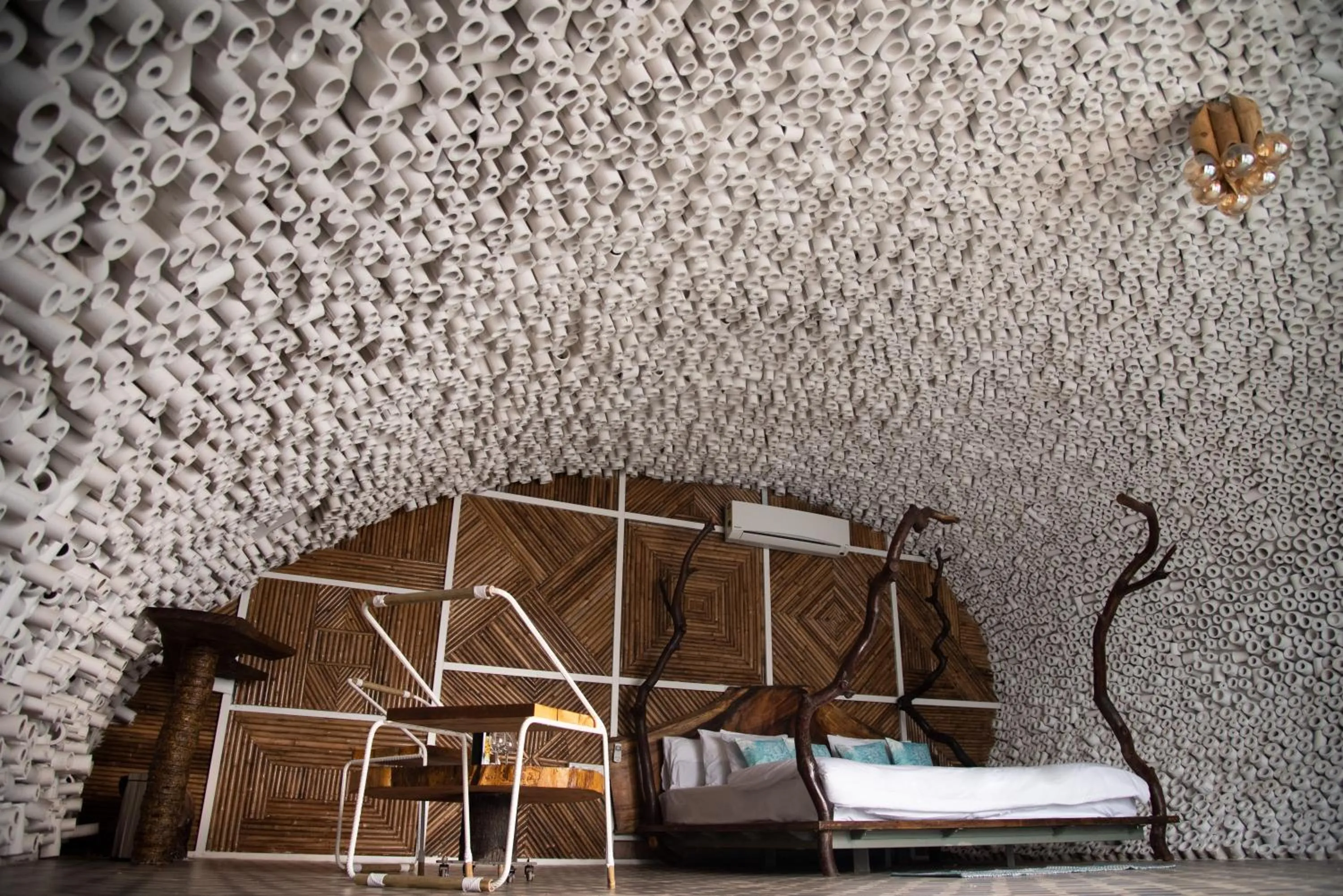 Bed in Obrigado by Craftels