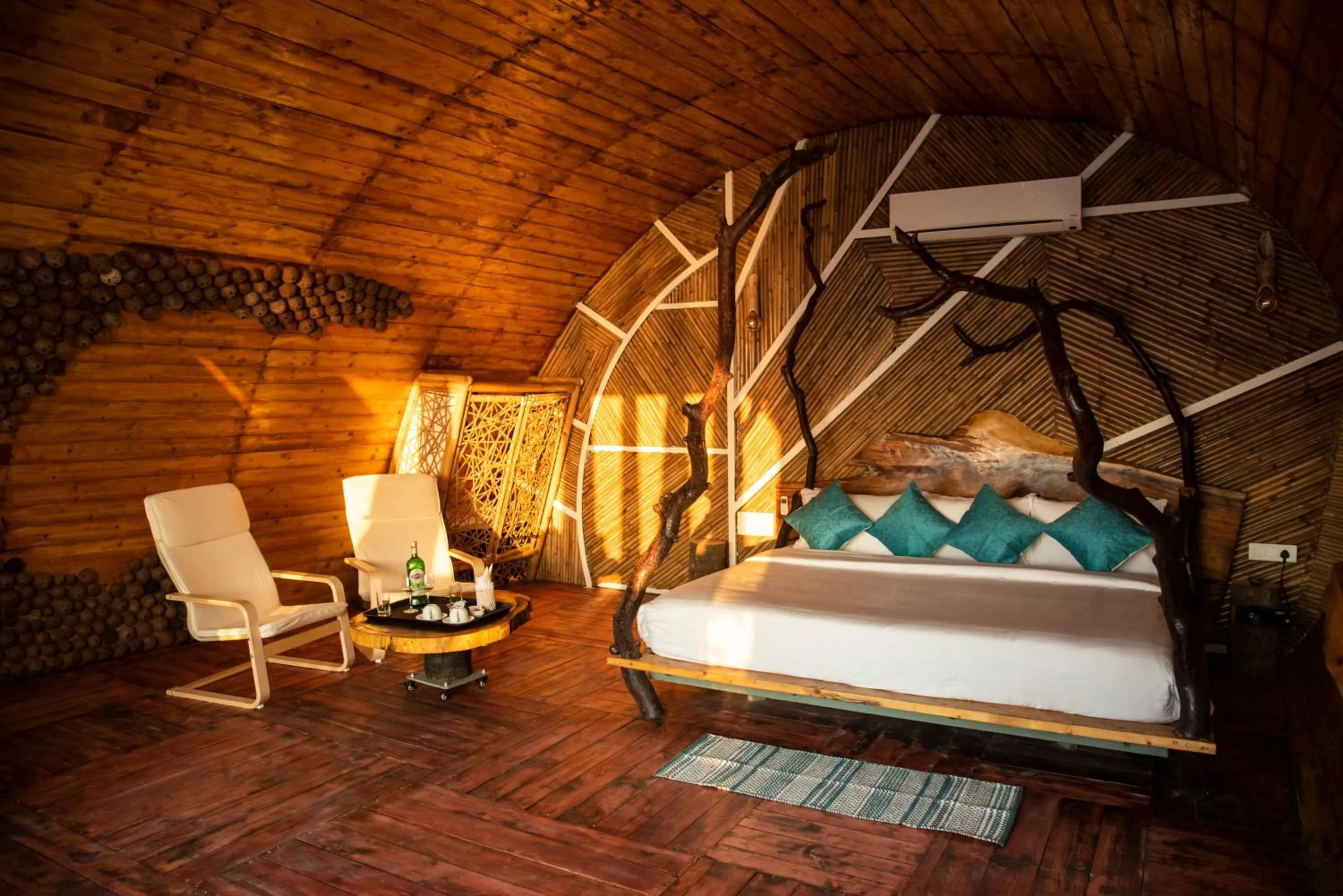 Bed in Obrigado by Craftels