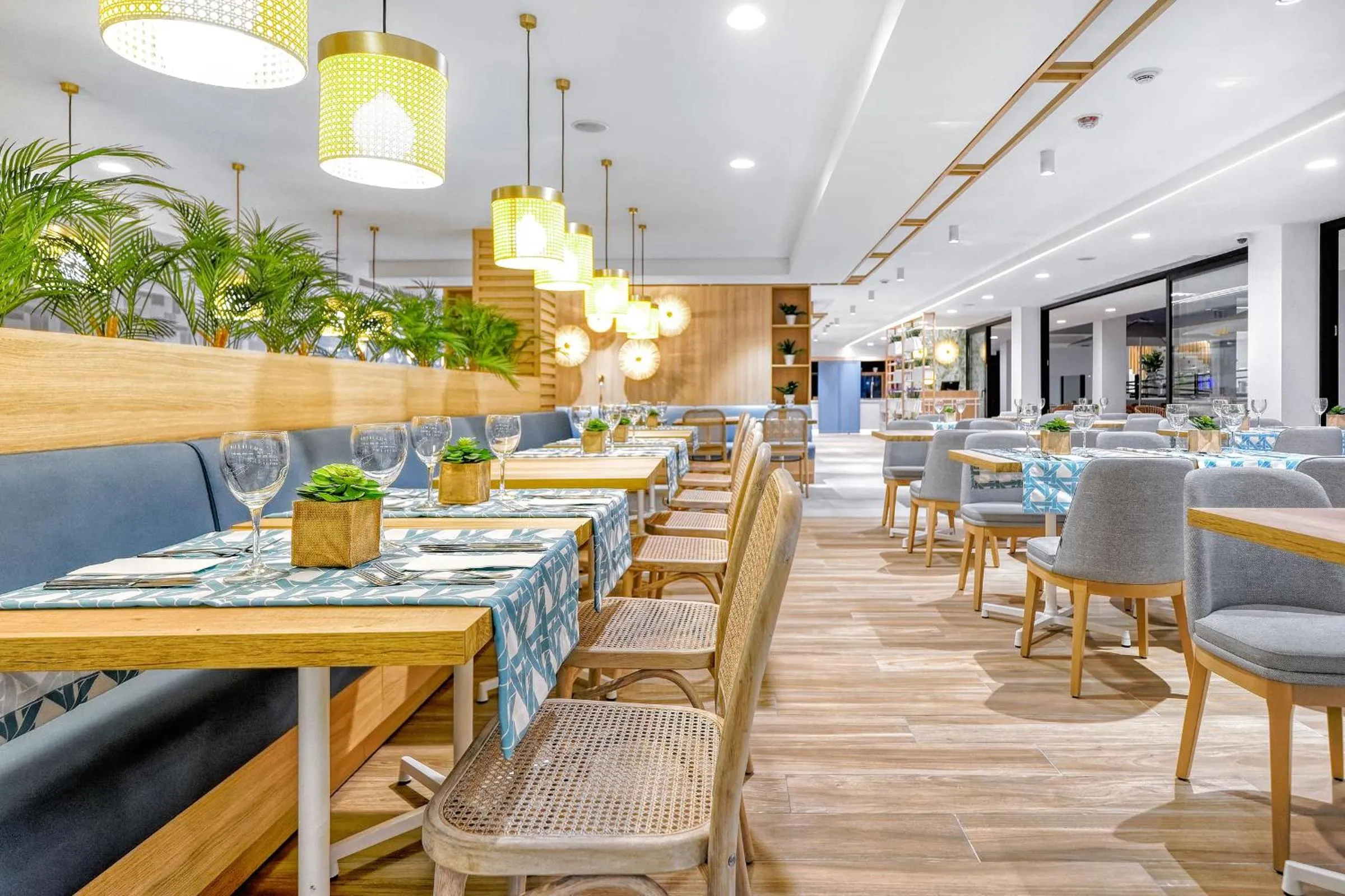 Broncemar Beach Suites