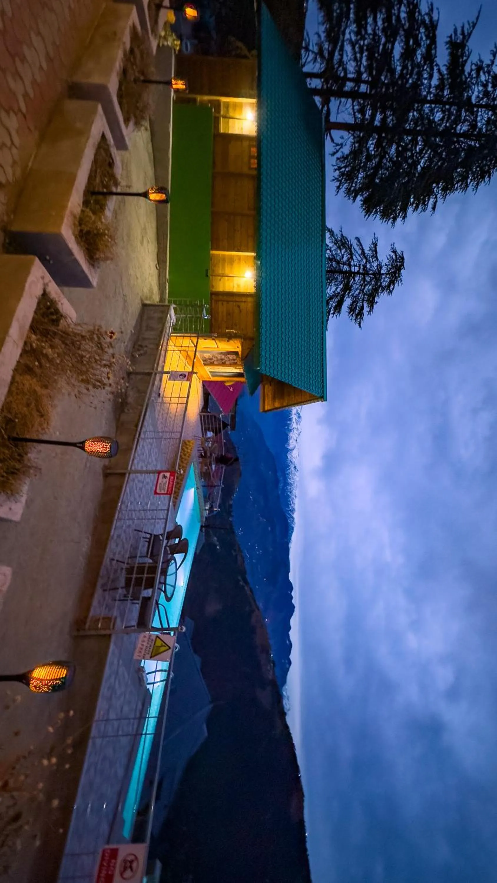 Pool view in Wolfandwoods