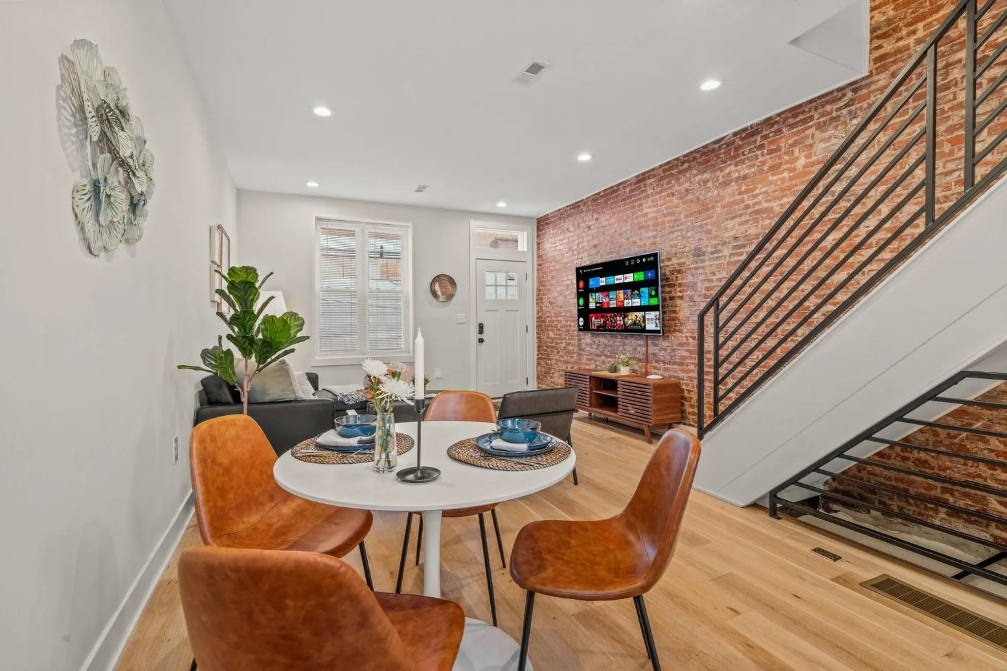 TV and multimedia in Kid-Friendly Fishtown Family Retreat with Game Room