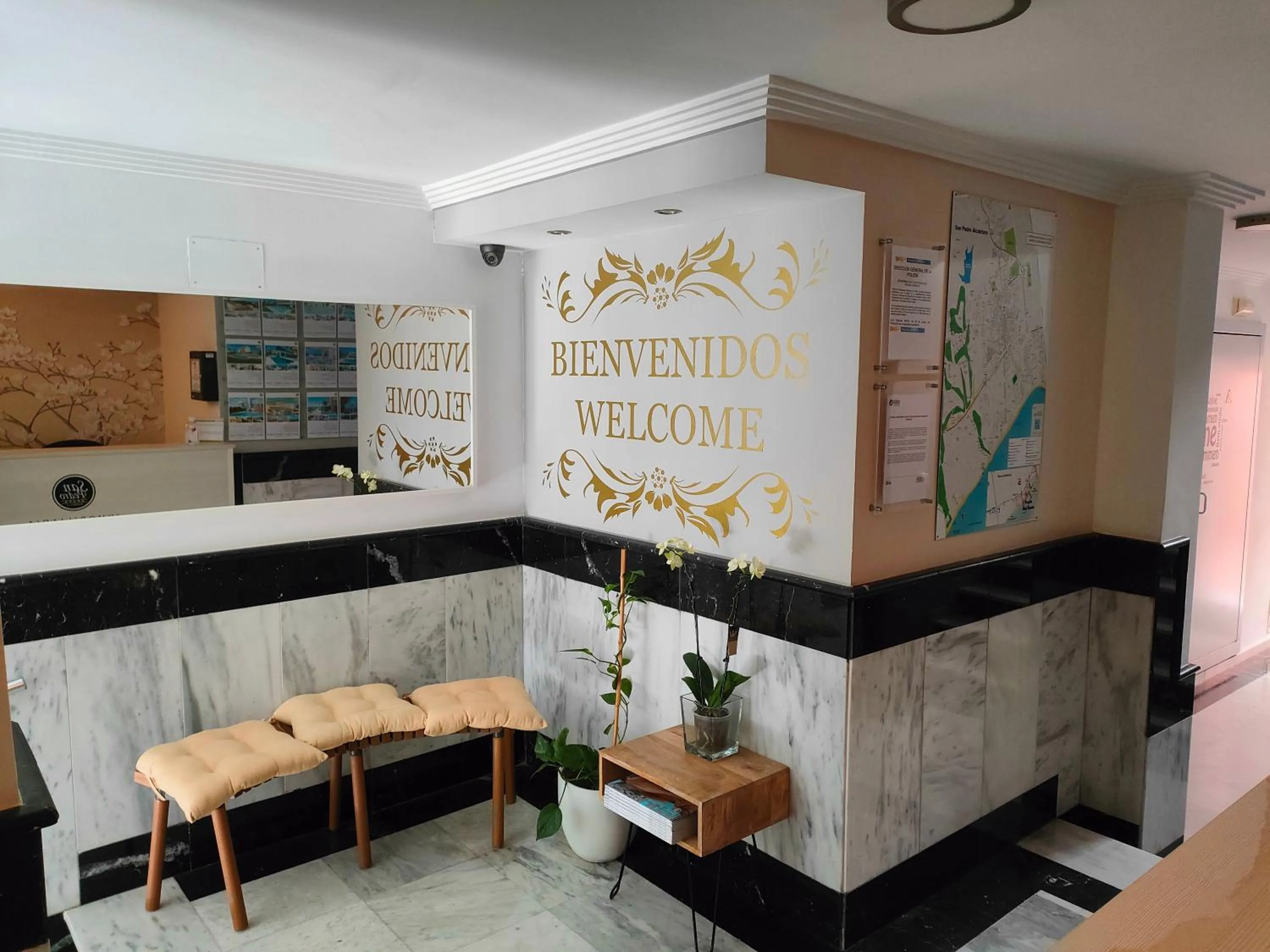 Lobby or reception in Sanpedro Apartamentos Marbella