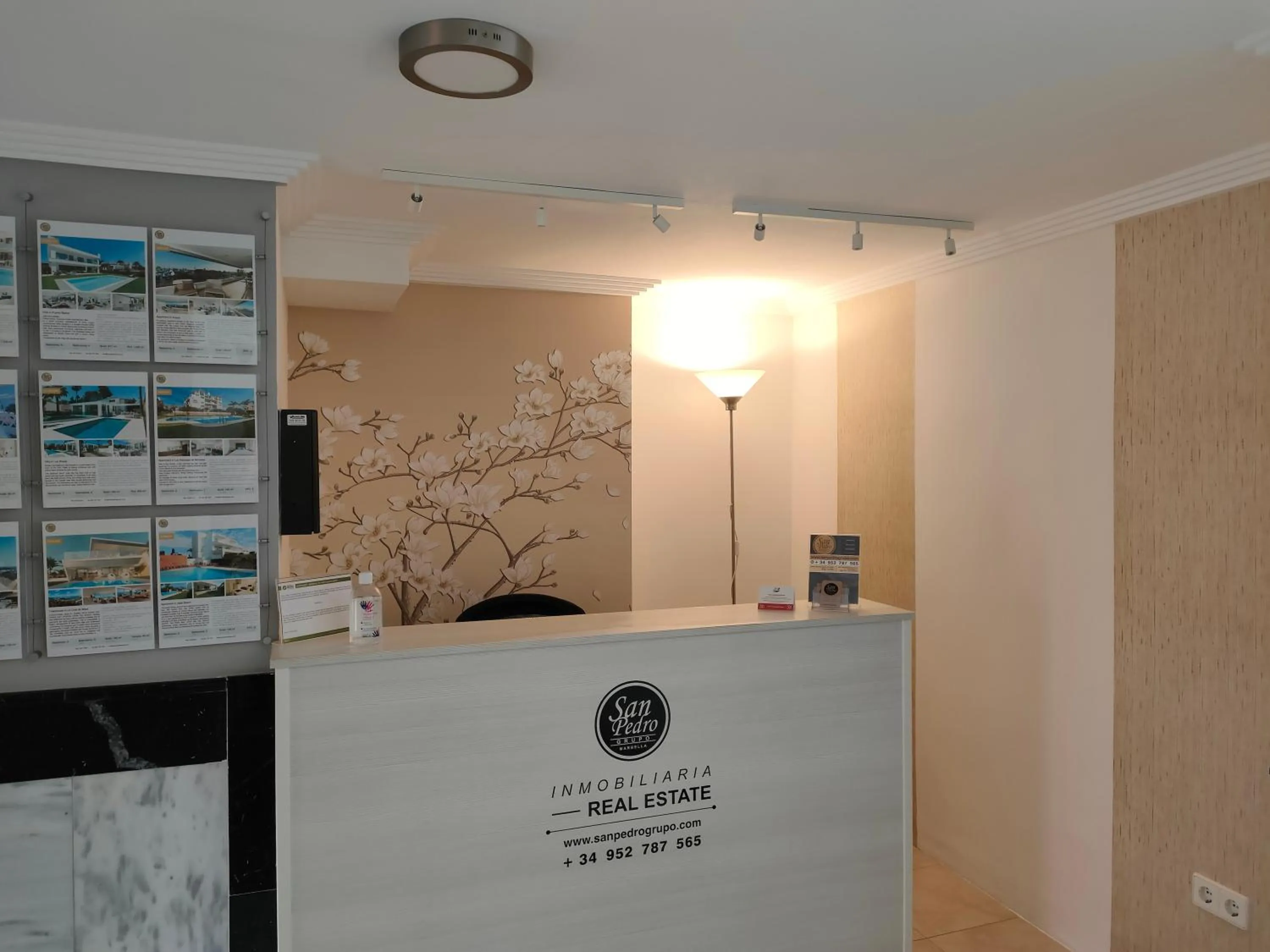Lobby or reception in Sanpedro Apartamentos Marbella