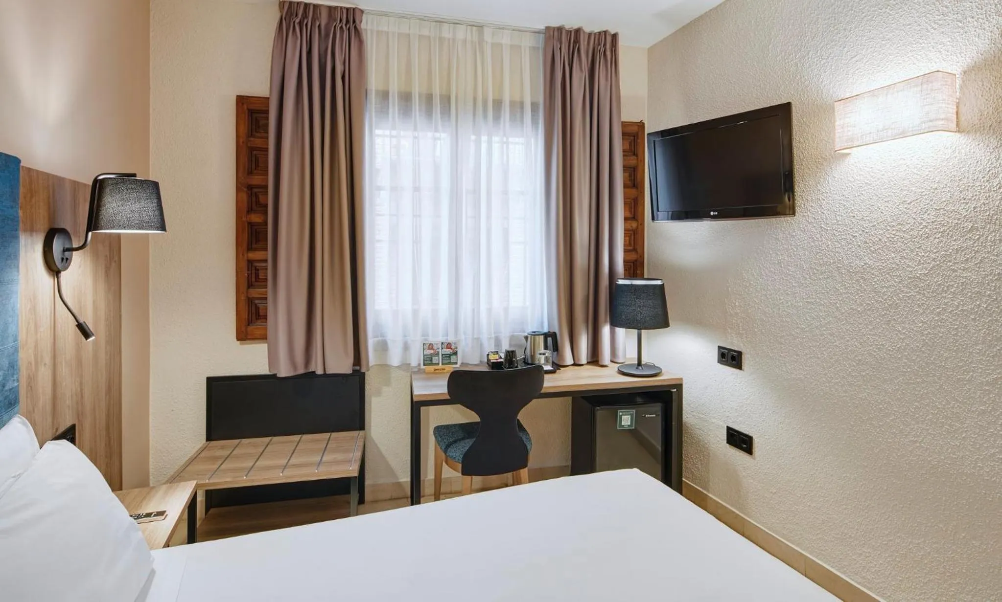 Photo of the whole room, Bed in Hotel Sercotel Alfonso VI