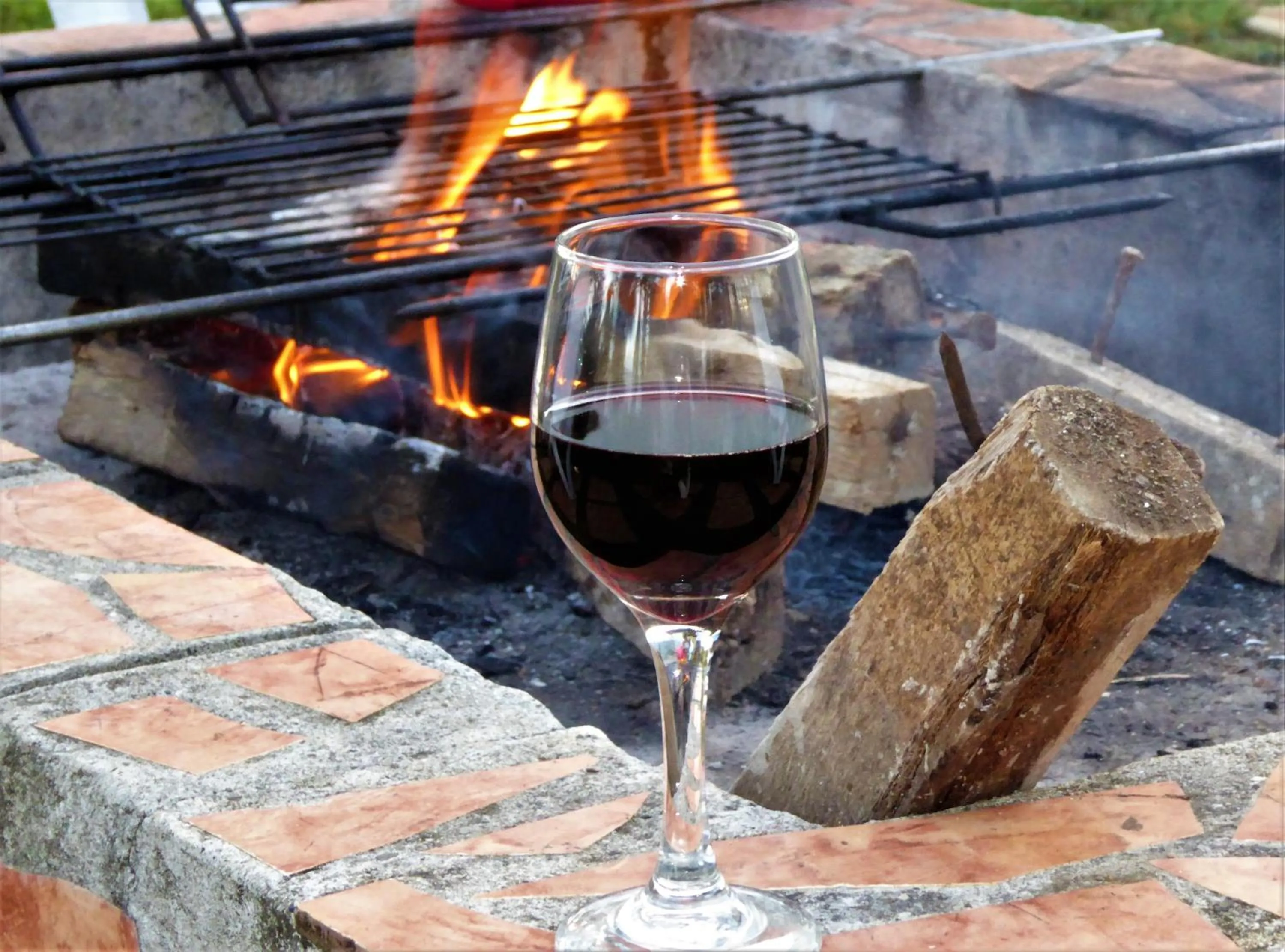 Restaurant/places to eat in Island View Beachfront Resort